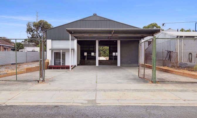 Industrial For lease — 12 Melbourne Road BROWN HILL VIC 3350 ...