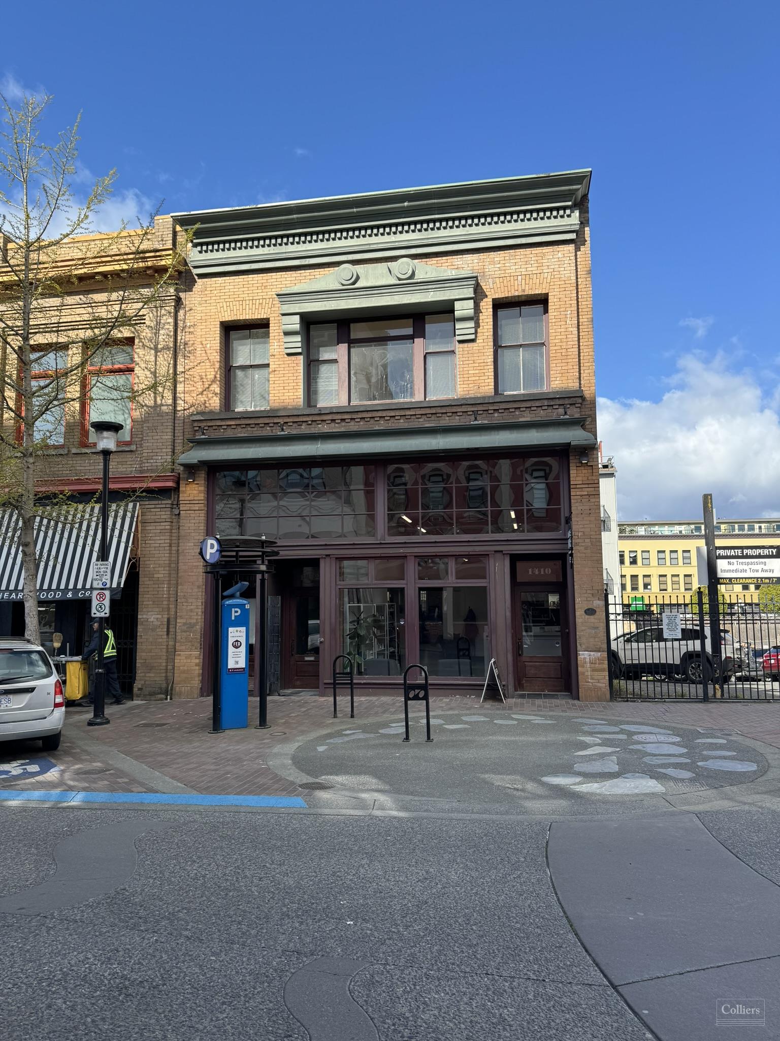 Retail For Lease — 1410 Broad Street Victoria, British