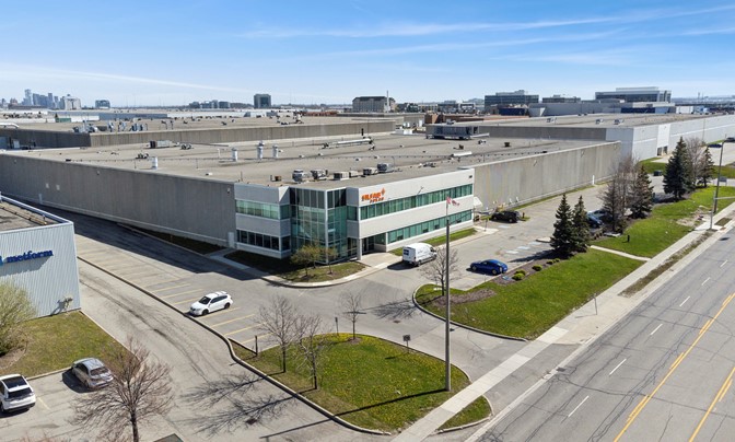 Industrial For Lease — 240 Courtneypark Drive East Mississauga, On L5t 