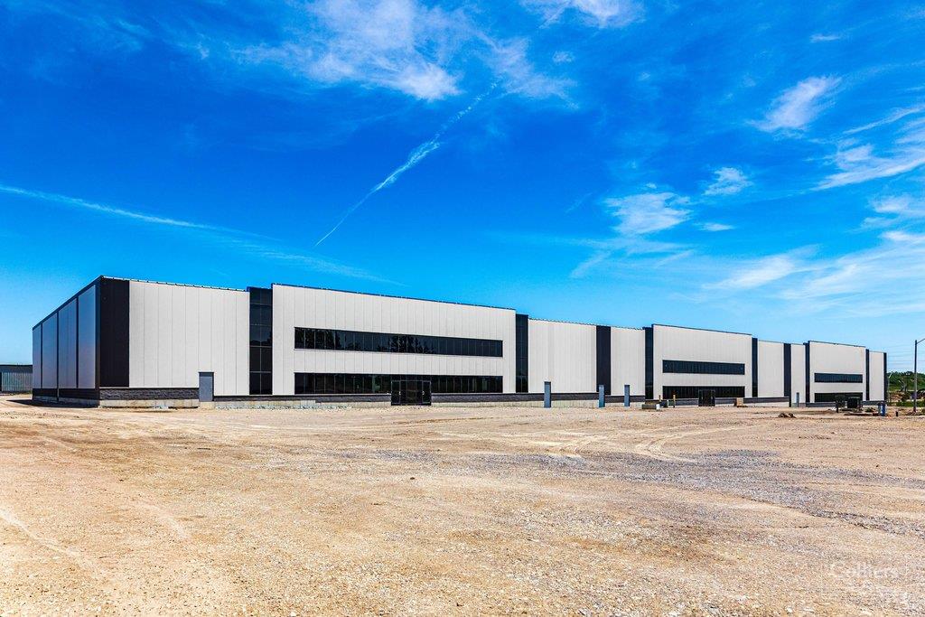 Industrial For Lease — 25 Farr Court Ancaster, Ontario L9G 4V5 | Canada ...