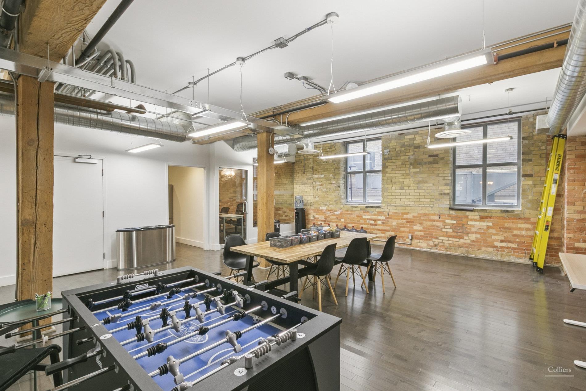 Office For Sublease — 35 McCaul Street, Suite 201, Toronto