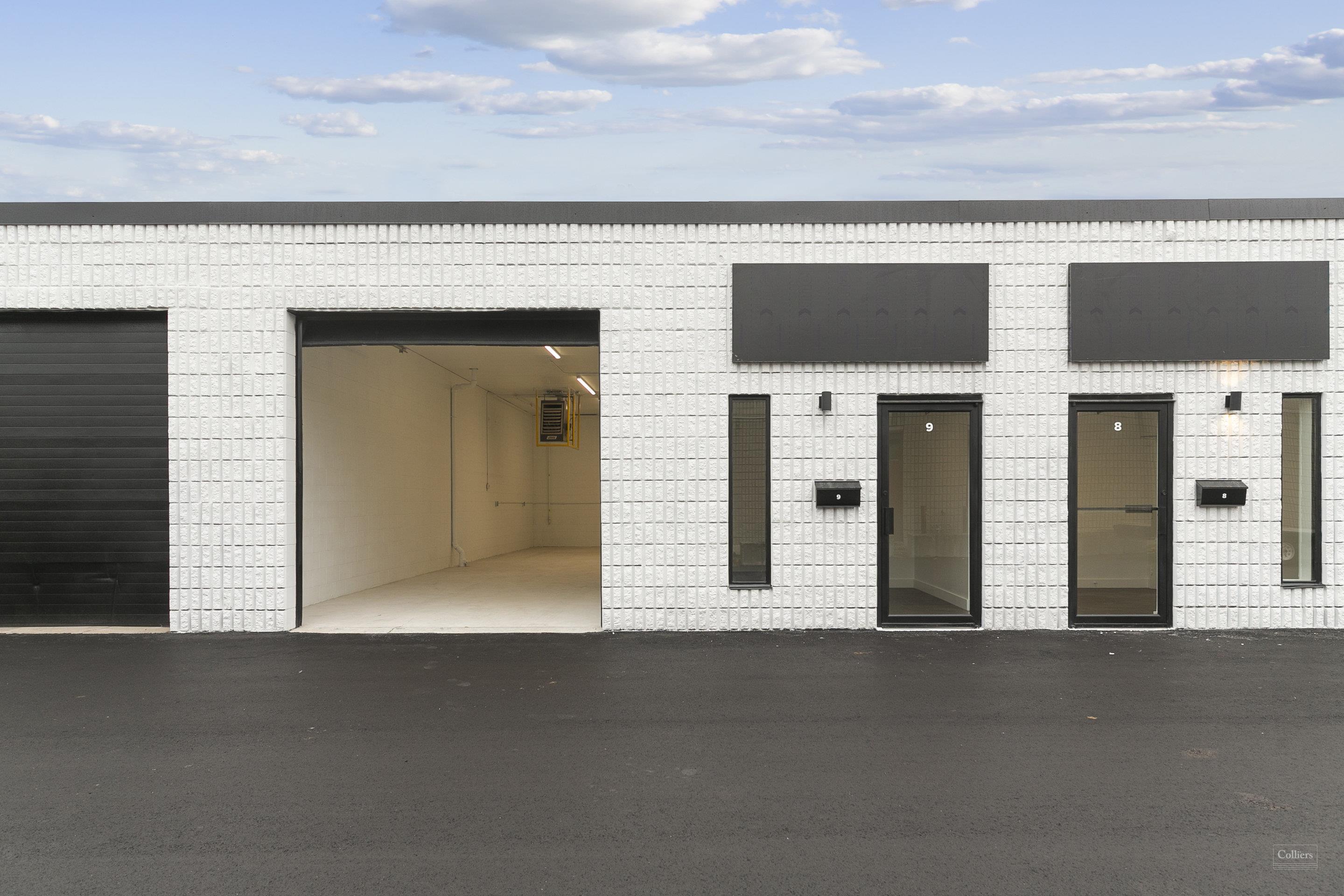 Industrial For Sale — 1244 Speers Road Oakville, ON L6L 2X4