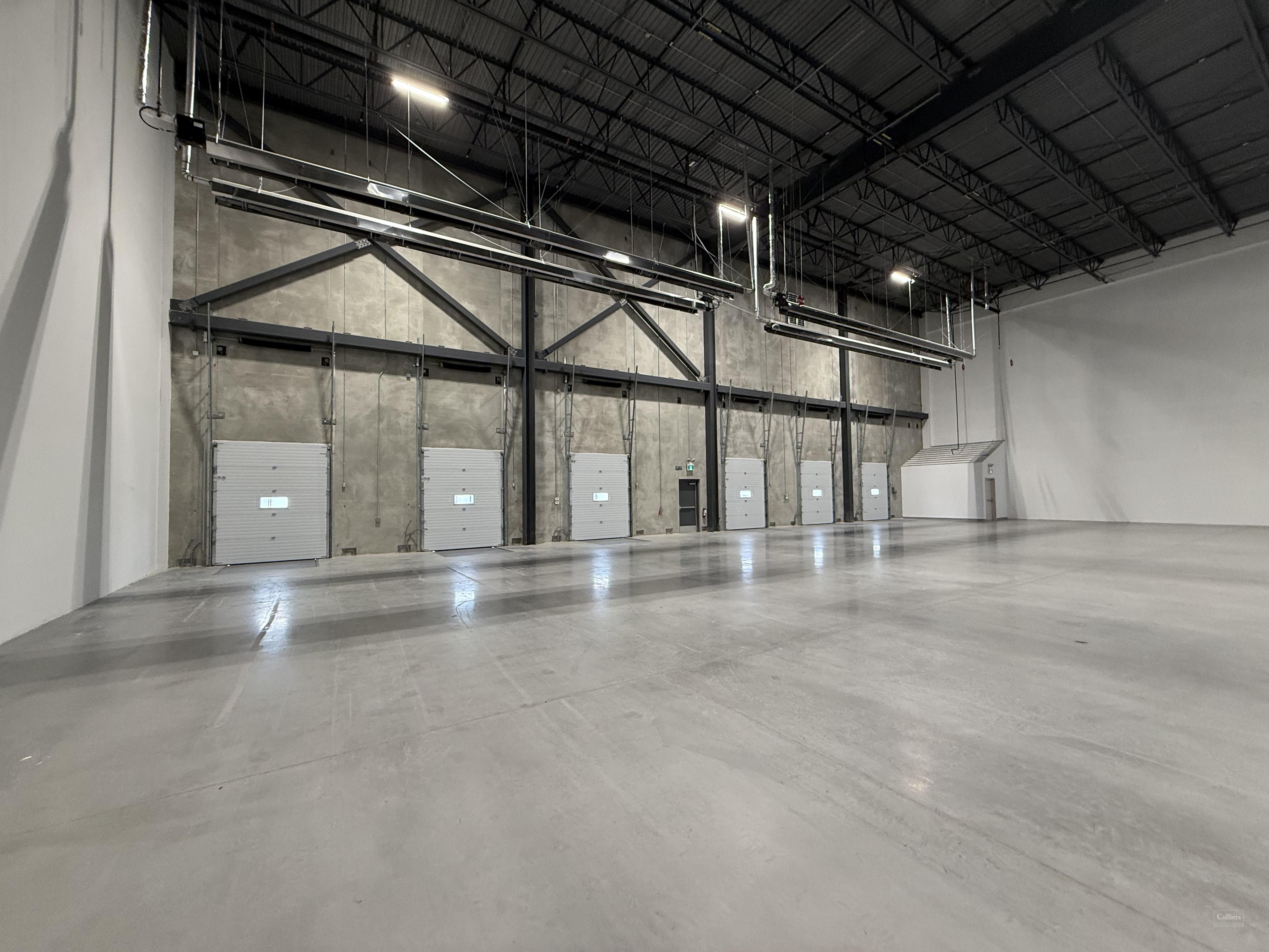 ビジネス・経済 Industrial Location Economics Industrial For Lease — 2101 & 2105 Bantree Street, Ottawa, Ontario