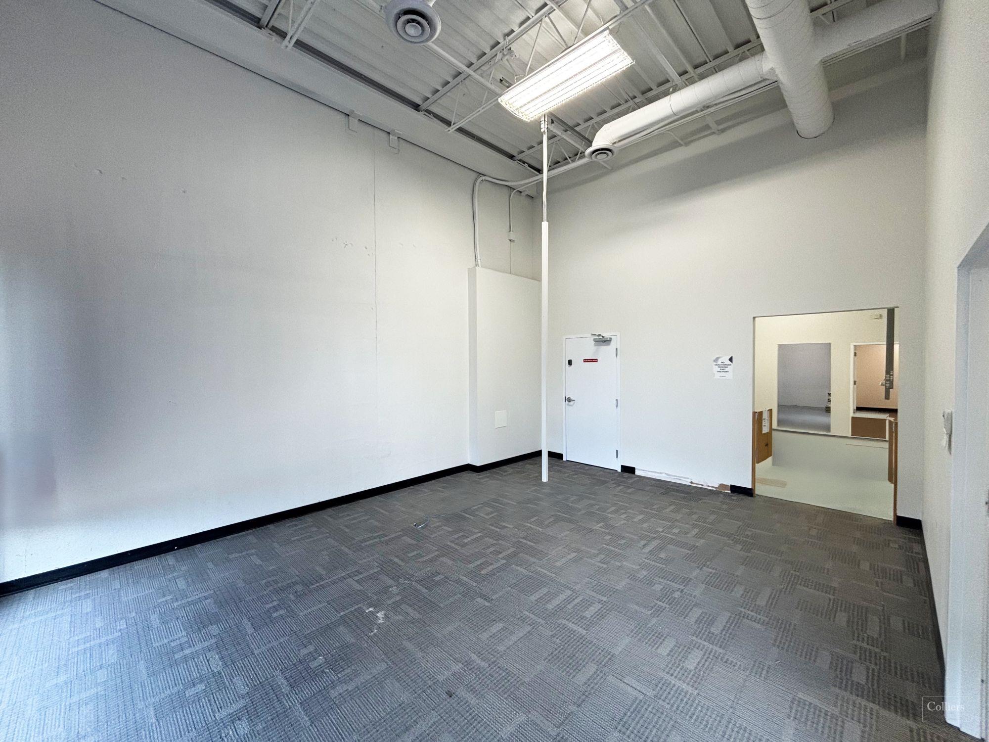 洋書 Retail Location A MicroScale Perspective Retail For Lease — 170 Joseph Zatzman Drive Dartmouth, Nova Scotia