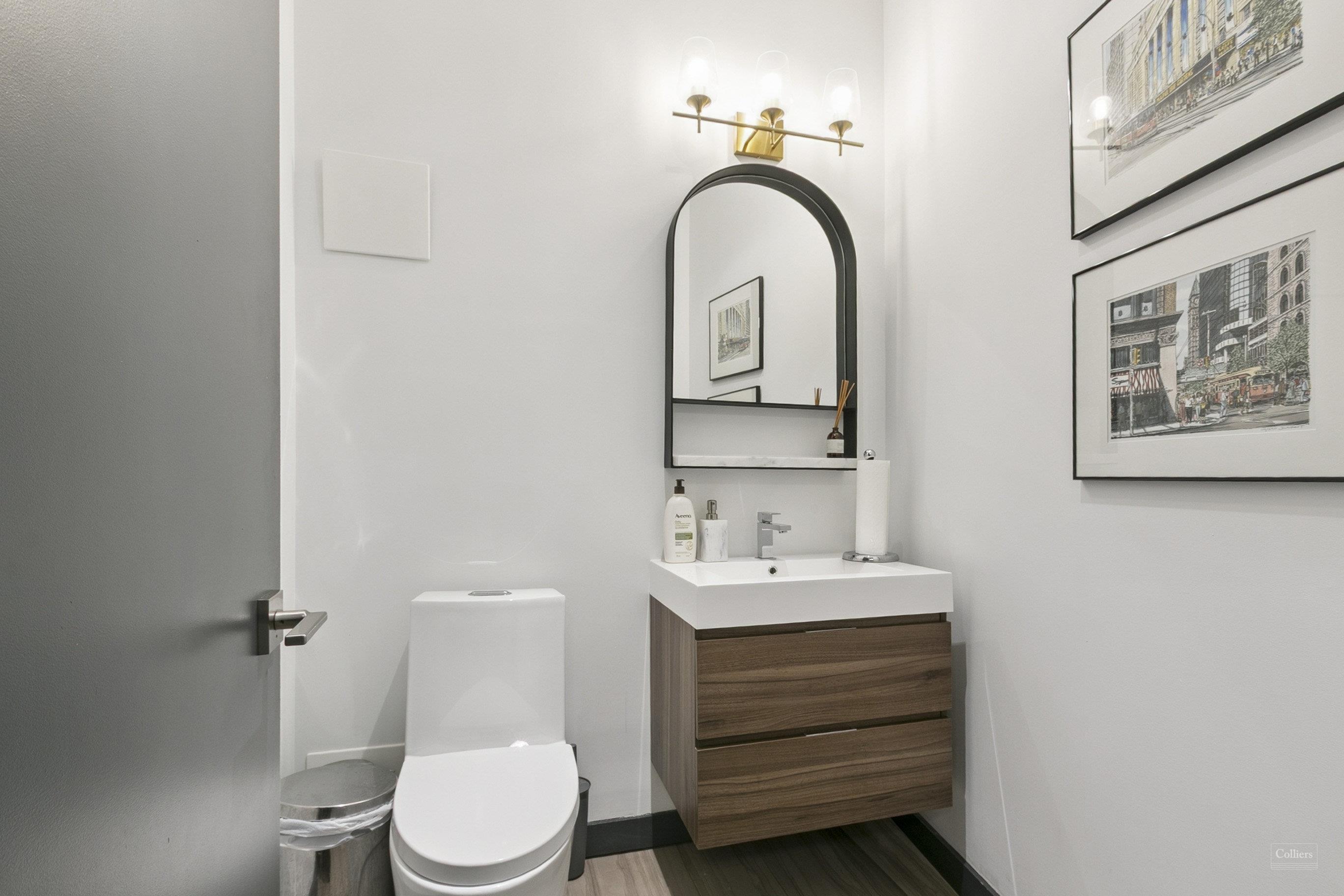 Office For Lease — 287 Macpherson Avenue, Suite 202, Toronto