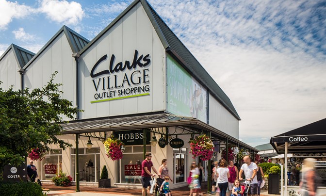 List of shops sales at clarks village