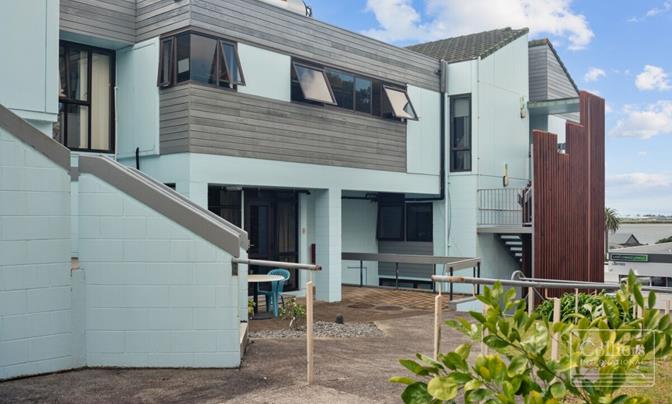 STRATEGIC CBD CORNER SITE - LONG LEASE OR DEVELOP