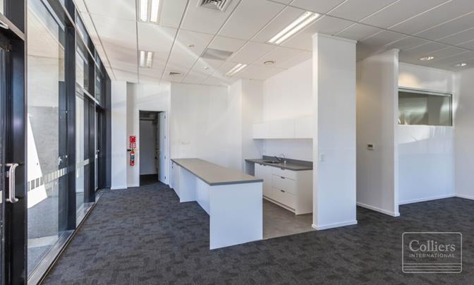 Stunning Office/Exceptional Amenity