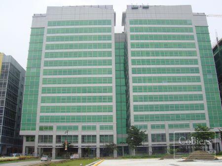 Office For Lease — Upper McKinley Road, McKinley Hill, Taguig City ...