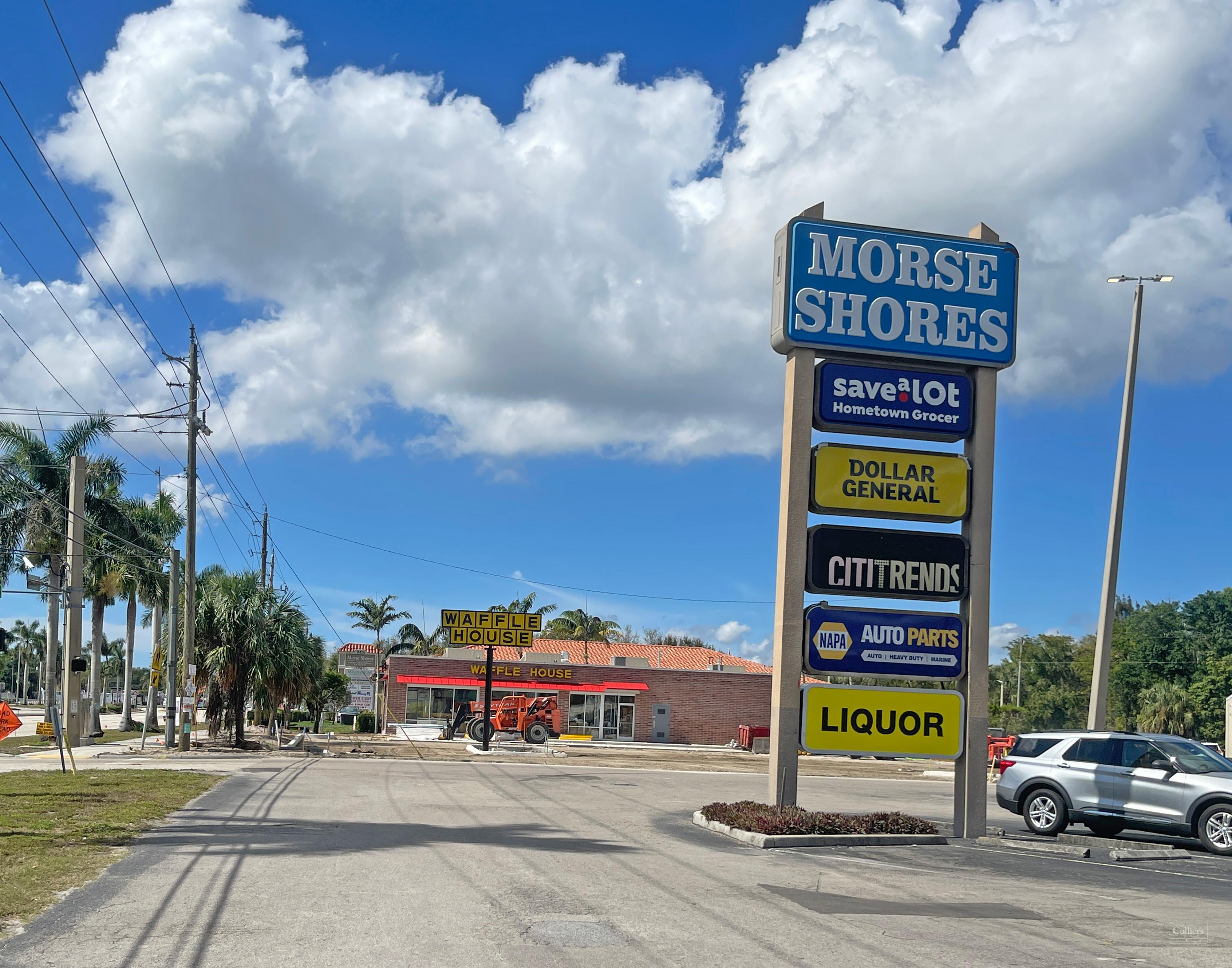 アクセサリー BATTLE LAKE Main Street Courier USA Retail For Lease — 4901 Palm Beach Blvd, Fort Myers, FL