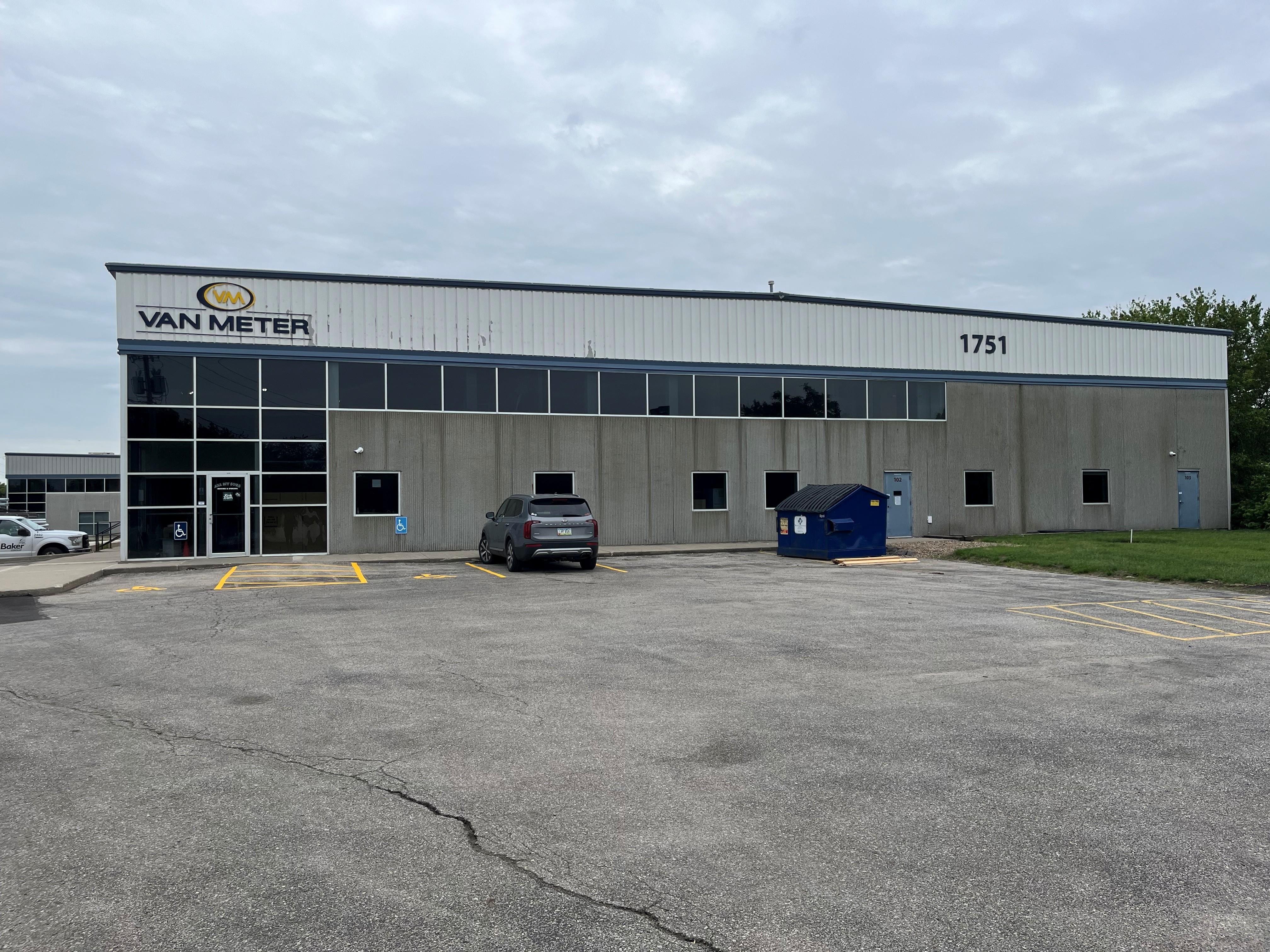 1751 Guthrie Ave, Des Moines, IA 50316
