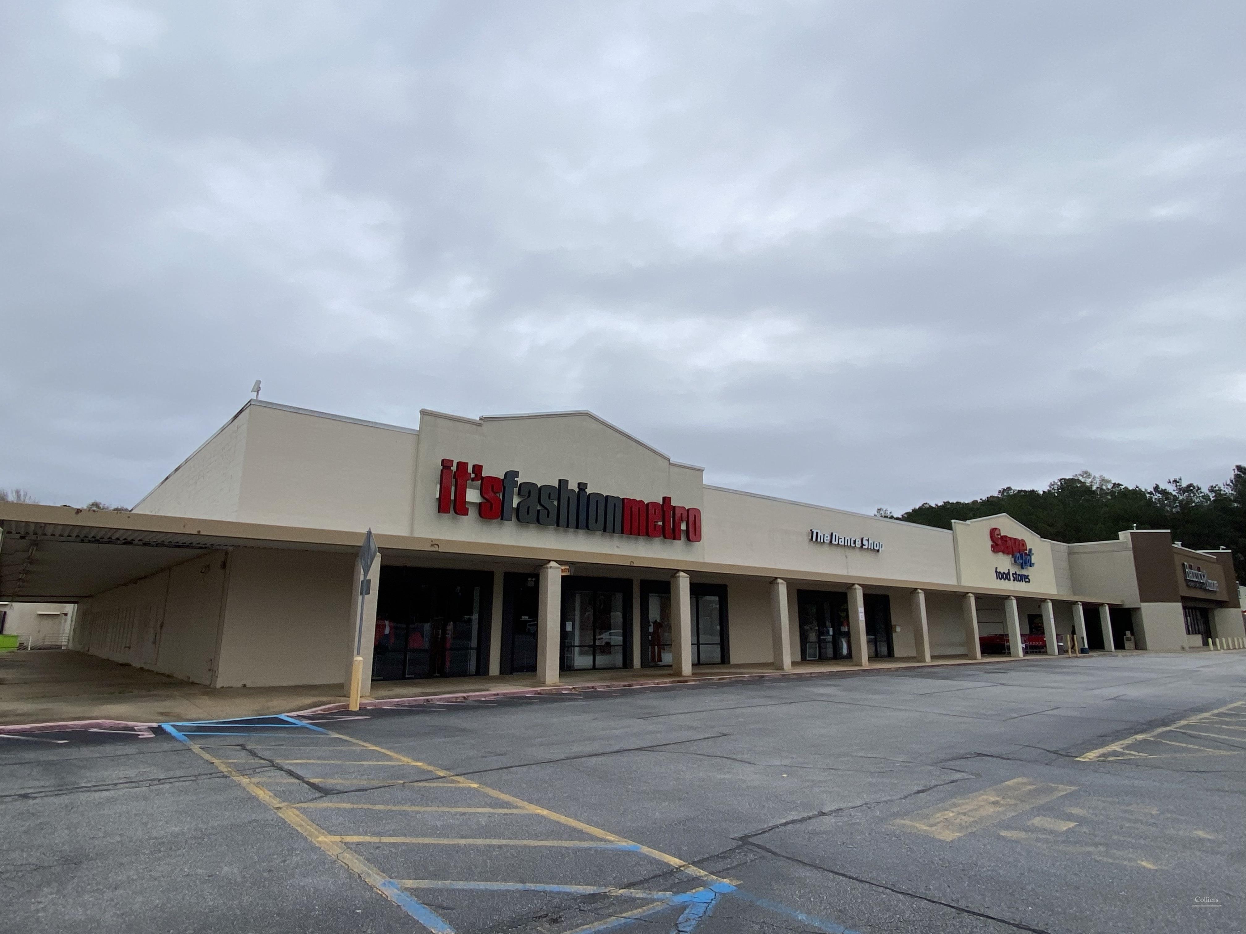 Retail For Lease — 917 E Main St, Laurens, SC 29360, USA