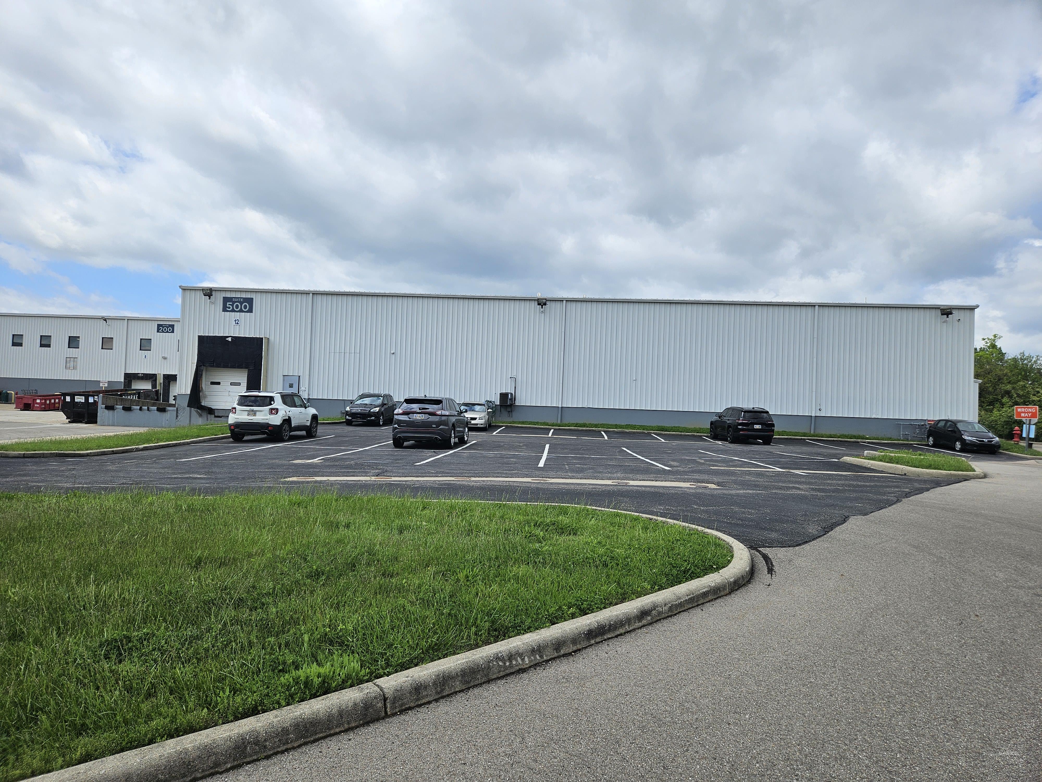 20番 Industrial For Lease — 9113 Le St Dr, Fairfield, OH 45014