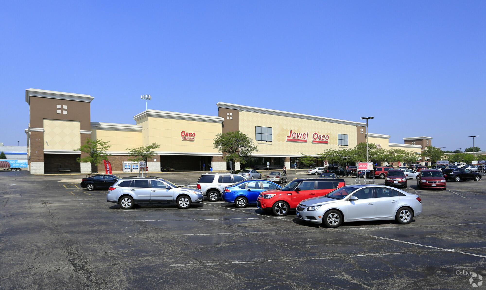 Retail For Lease S Bloomingdale Rd Glendale Heights IL USA