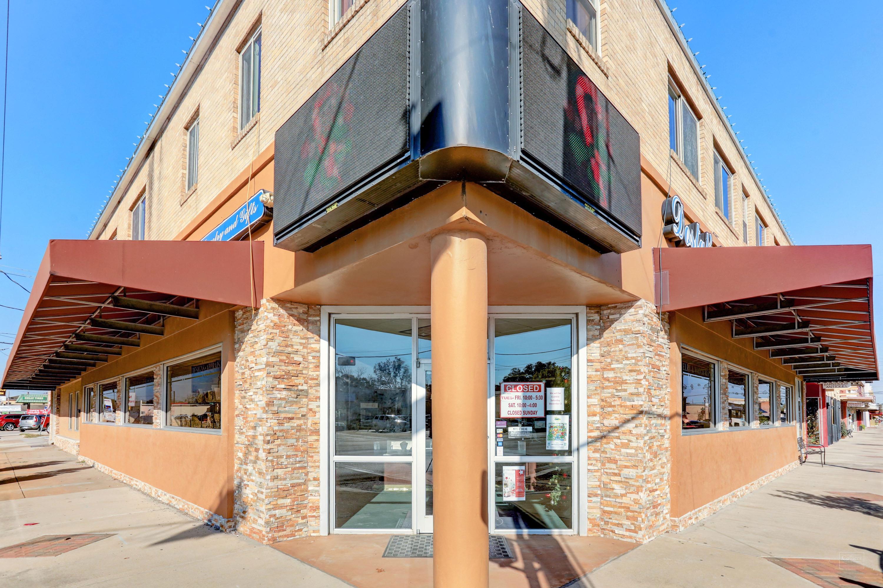 Retail Sold — 940 3rd Street Rosenberg, TX 77471 | United States | Colliers