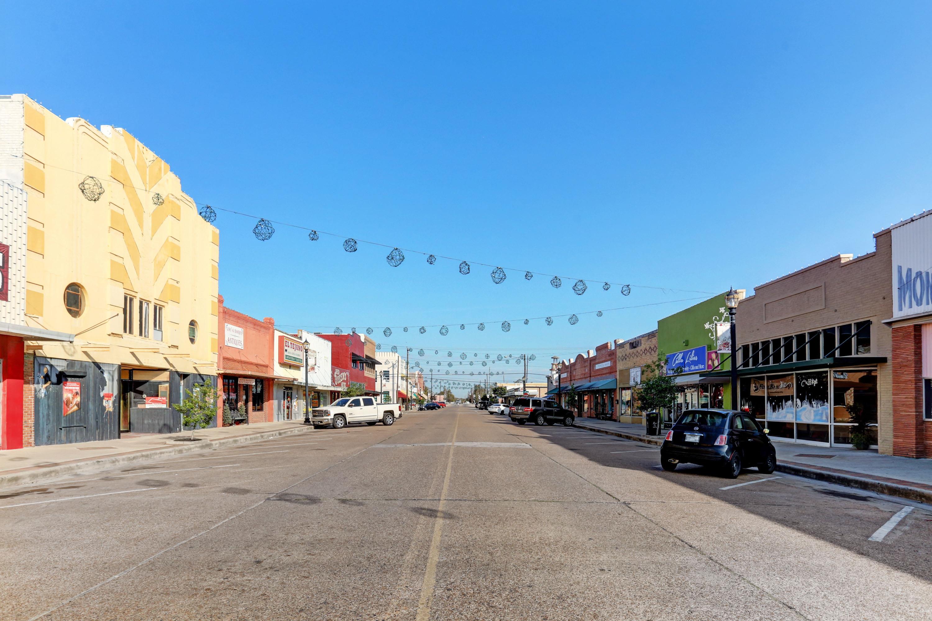 Retail Sold — 940 3rd Street Rosenberg, TX 77471 | United States | Colliers