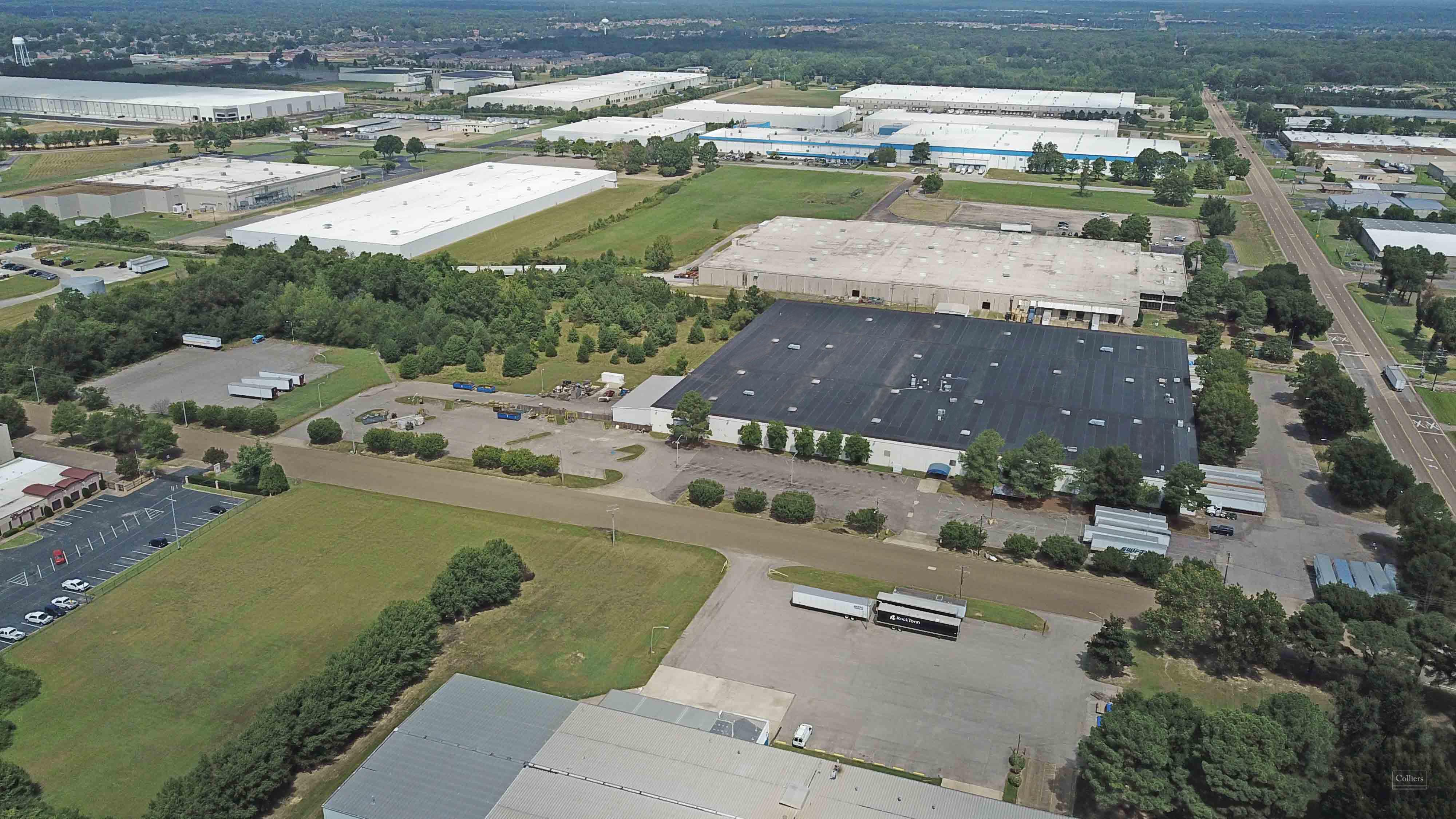 Industrial For sale — 8601 Hacks Cross Rd, Olive Branch, MS 38654, USA ...