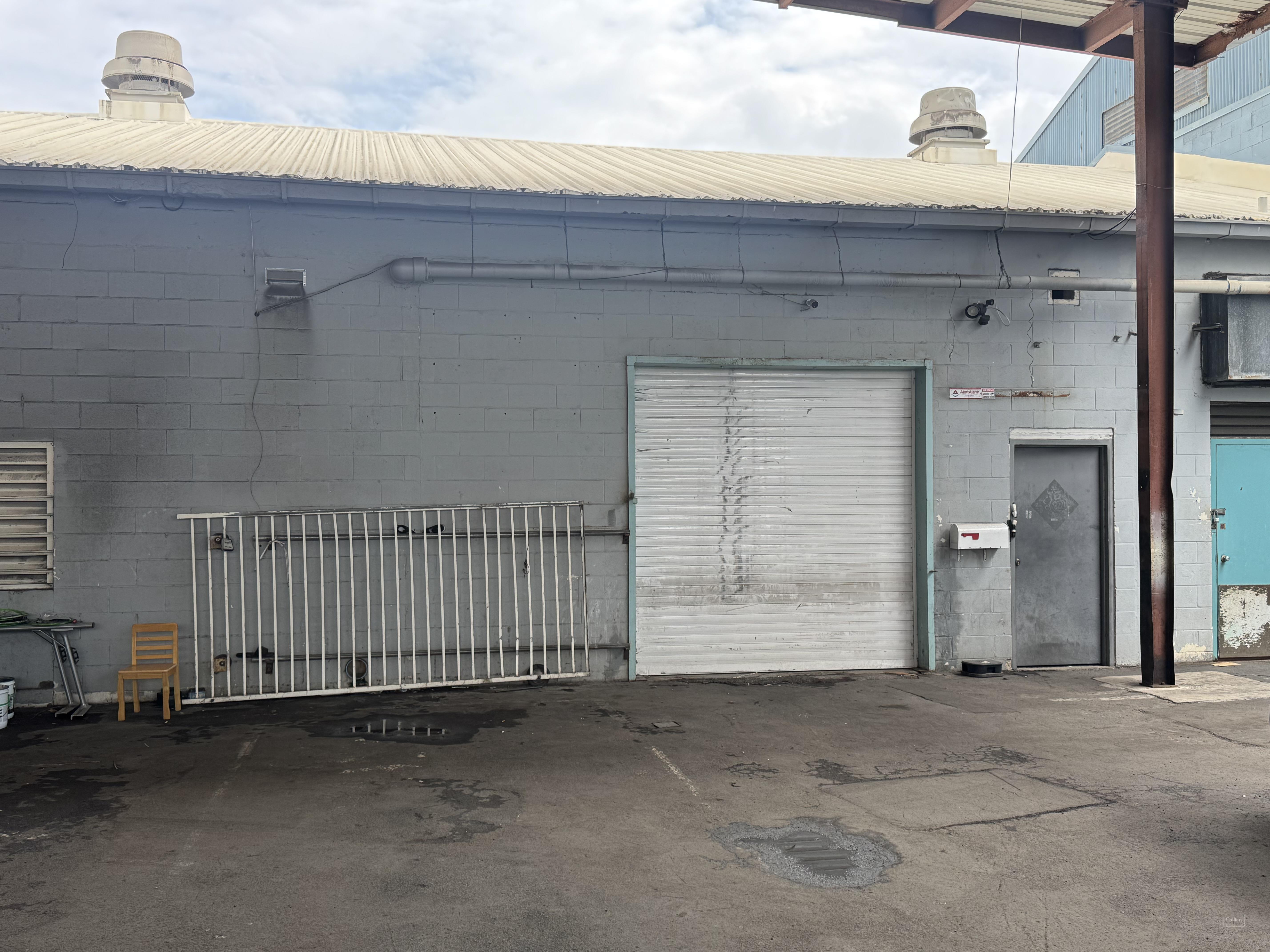 Industrial For Lease — 979 Robello Ln, Honolulu, HI 96817, USA | United ...