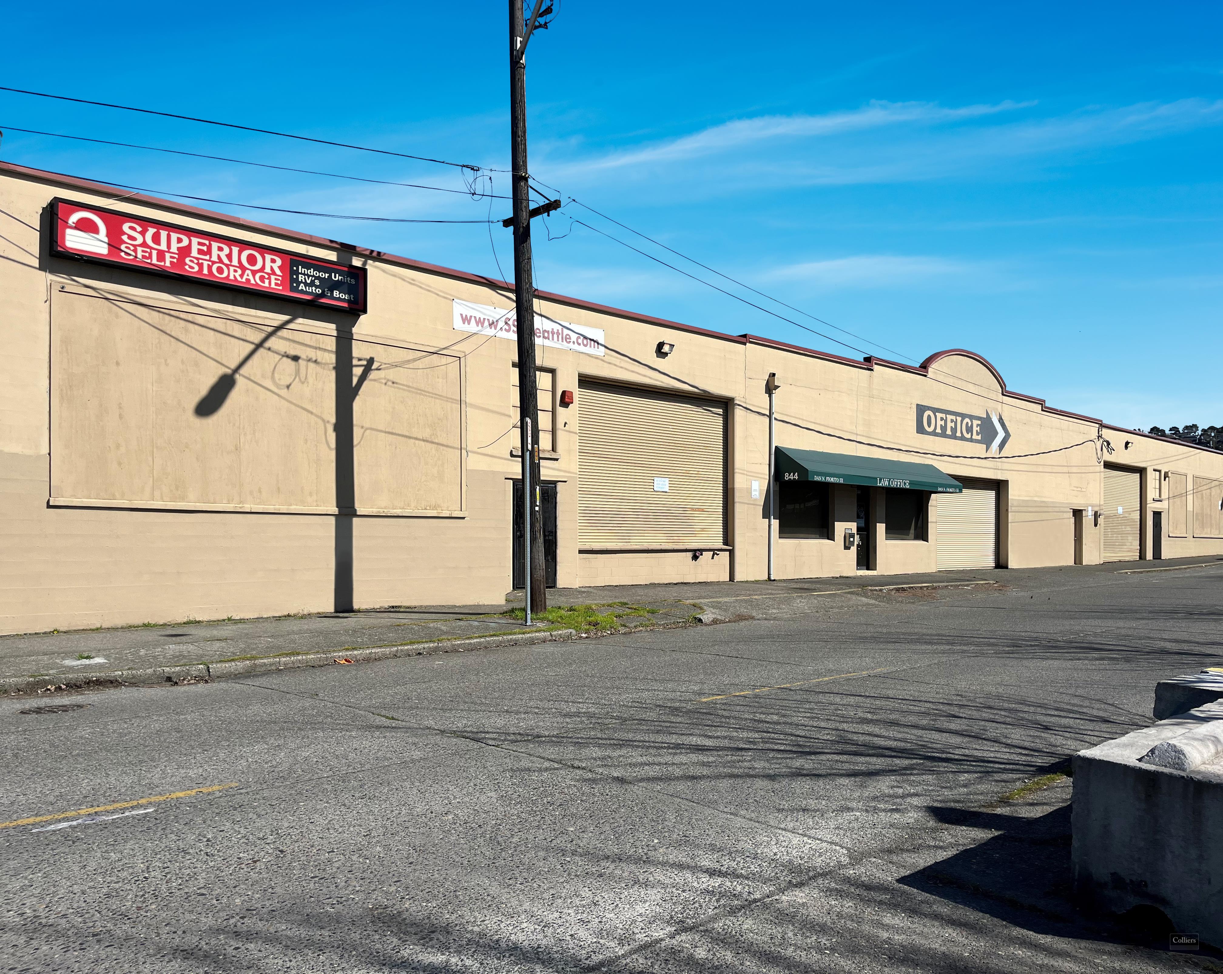 Large Storage Units For Lease