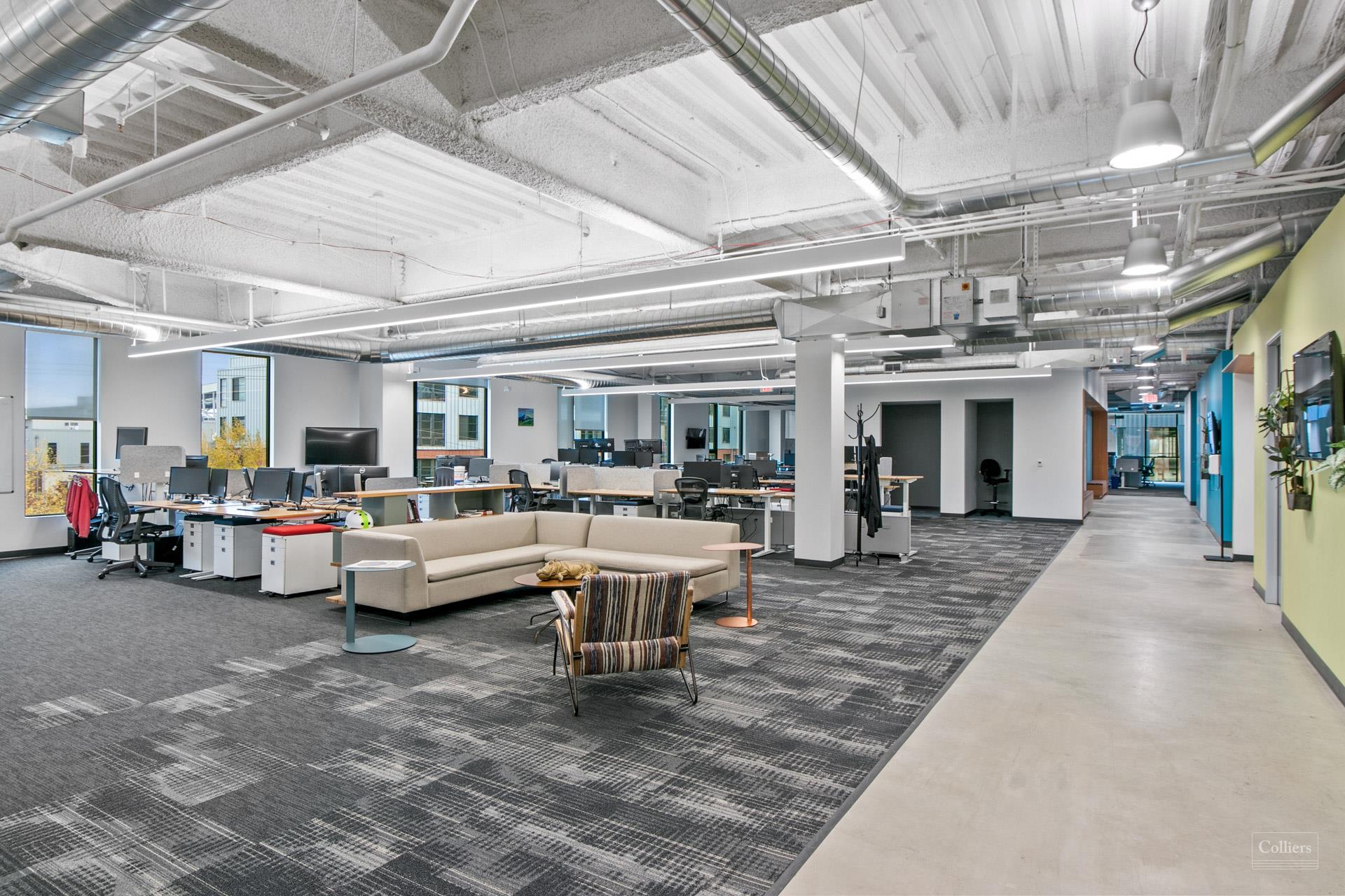 Office For Sublease — 2035 NW Front Ave, Portland, OR 97209, USA 