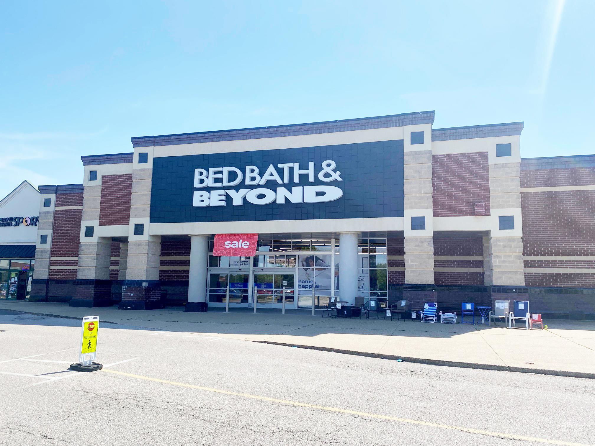 Hundreds of Bed Bath & Beyond leases are prepped for the auction