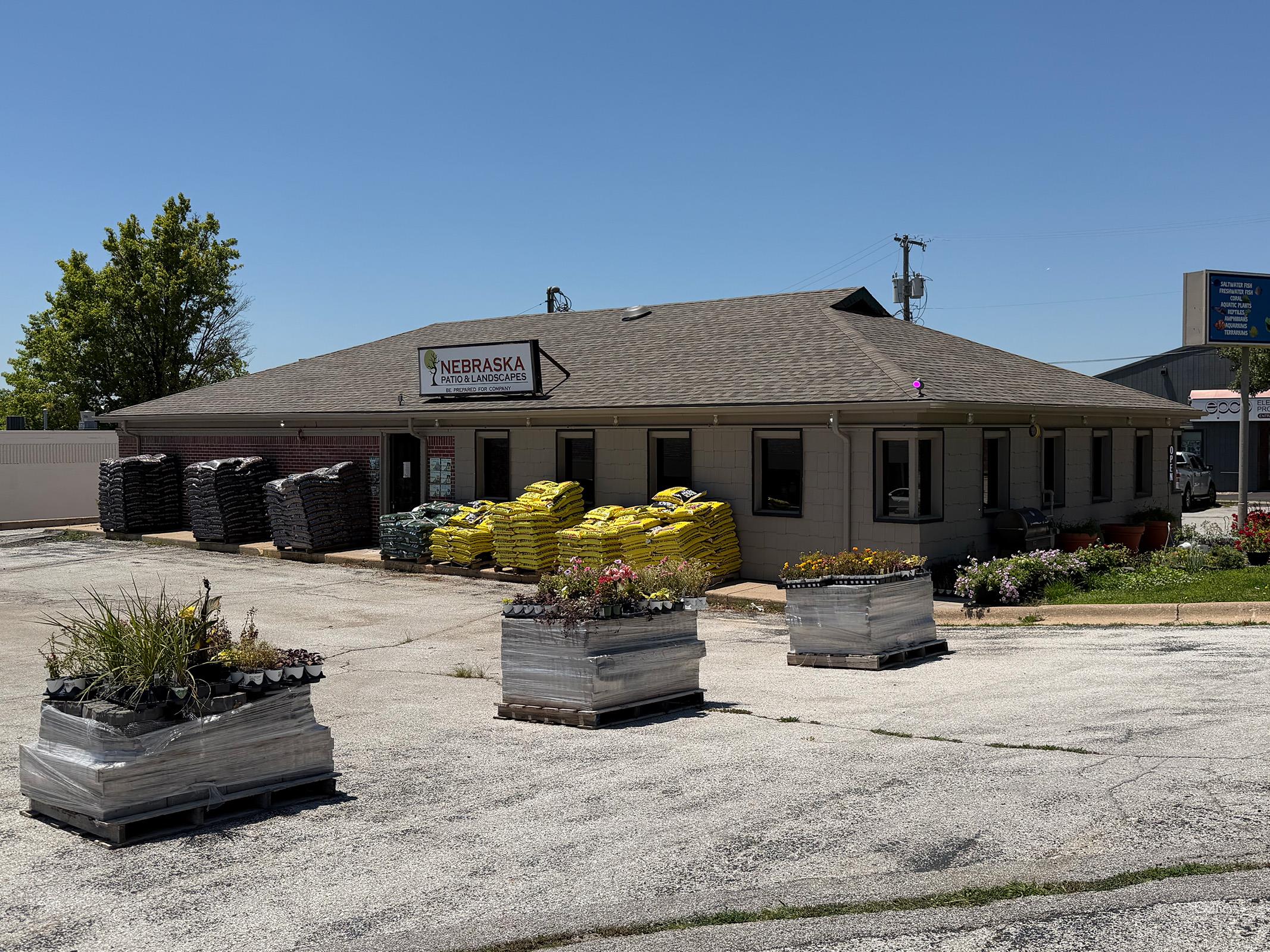 12775 Q St, Omaha, NE 68137