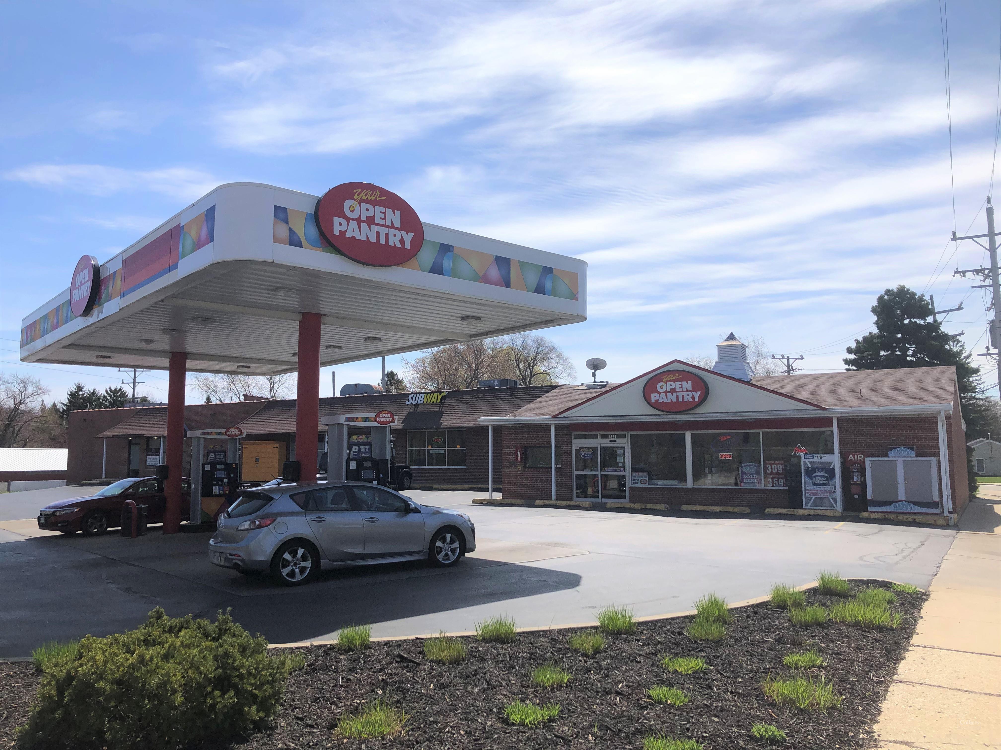 Retail For Lease — 3429-3441 Spring Street Racine, WI 53405 | United ...