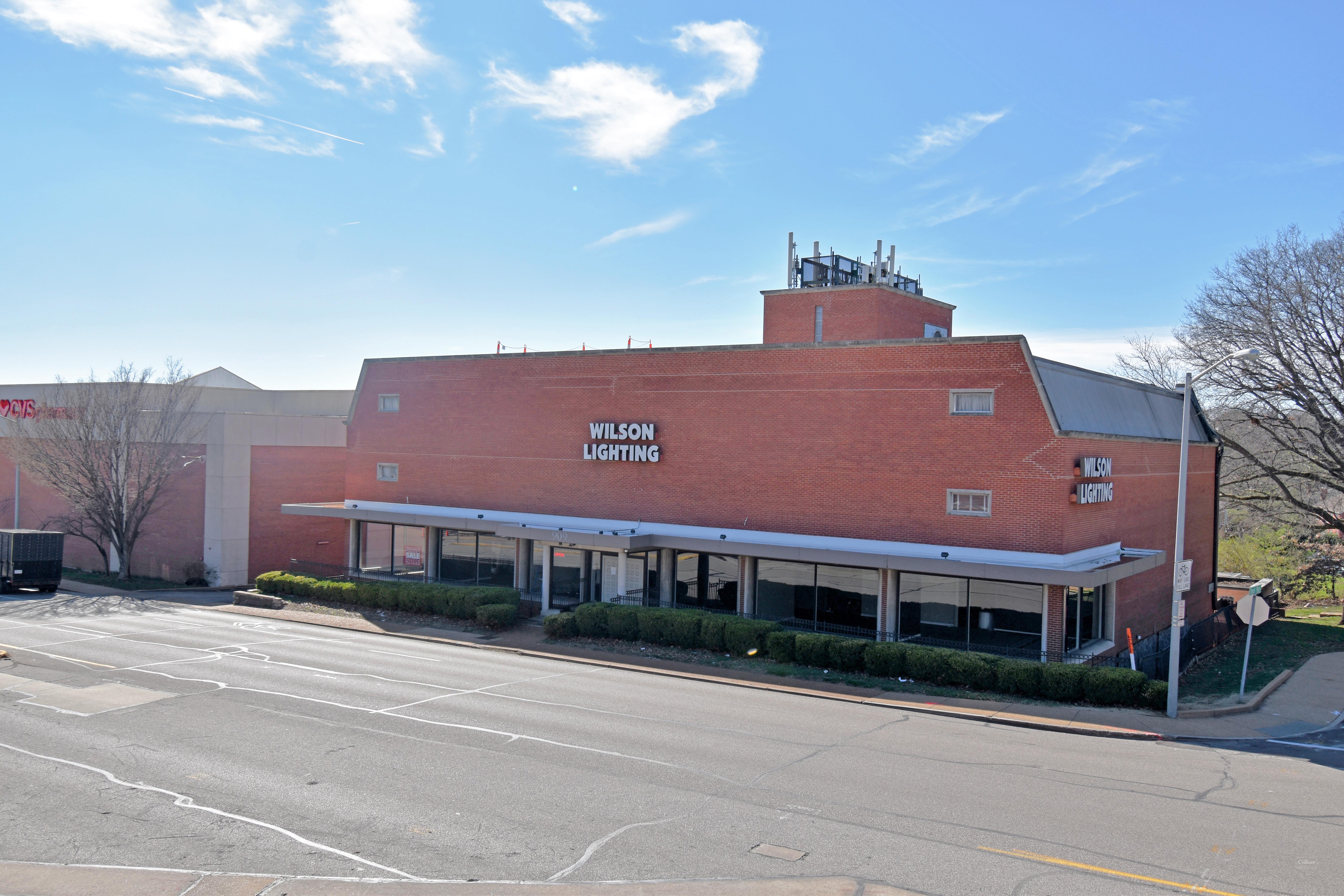 Retail For sale — 909 S Brentwood Blvd, Clayton, MO 63105, USA | United ...