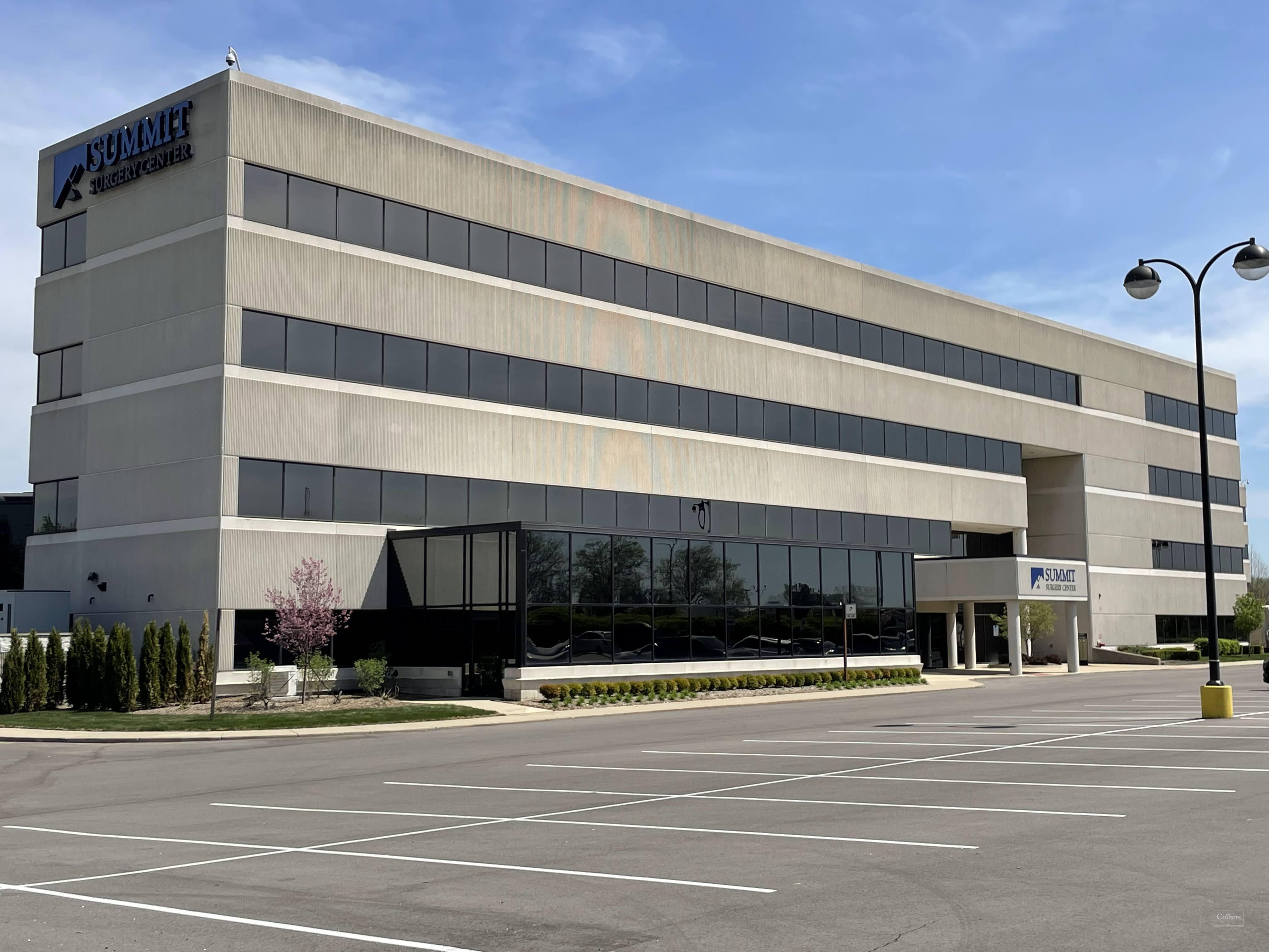 Office For sale — 888 W Big Beaver Rd, Troy, MI 48084, USA, United States