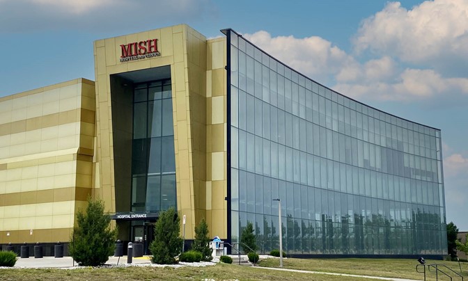 Office For Sale and Lease — 10951 Lakeview Ave, Lenexa, KS 66219, USA ...