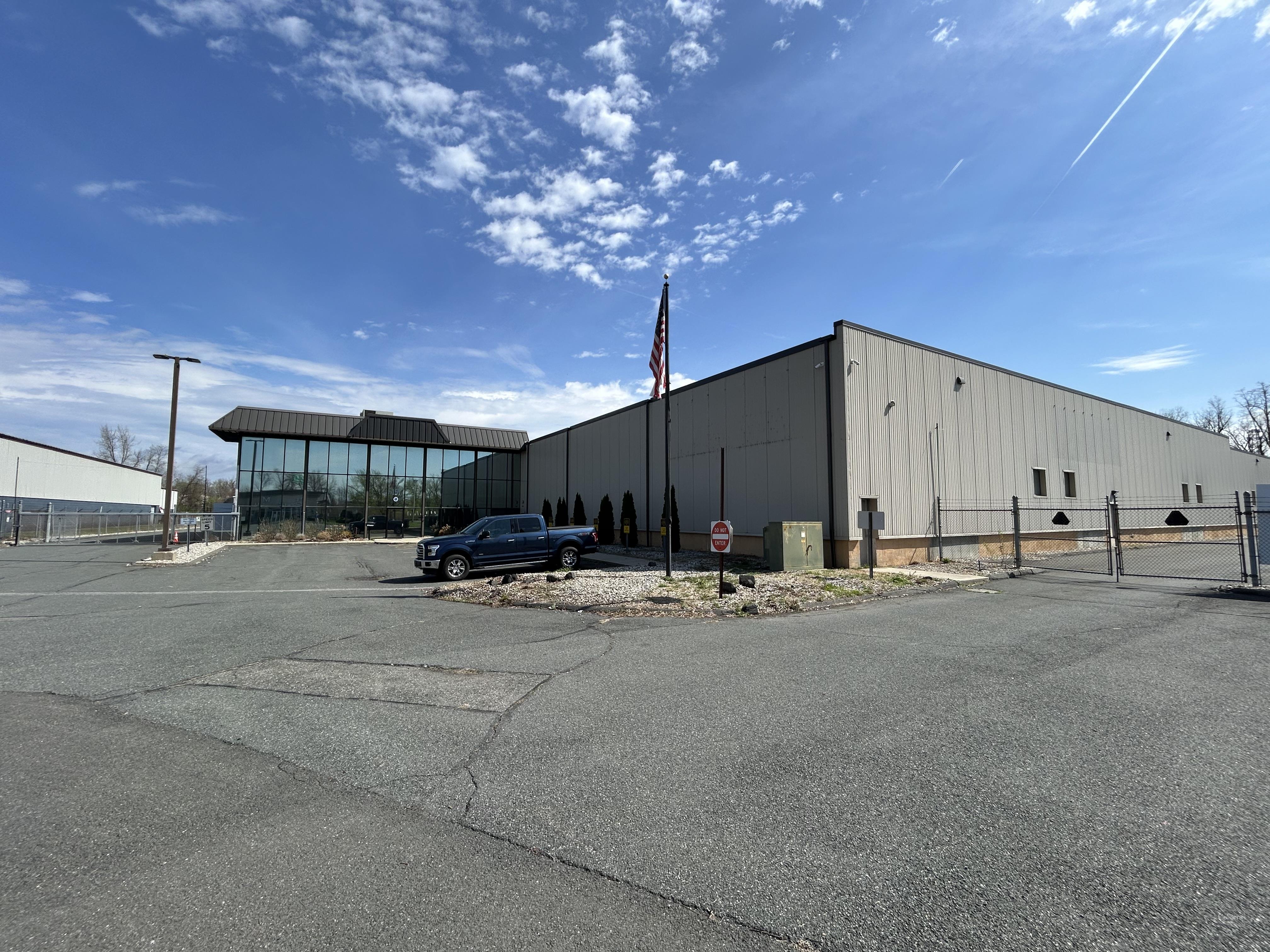 151 Capital Dr, West Springfield, MA 01089