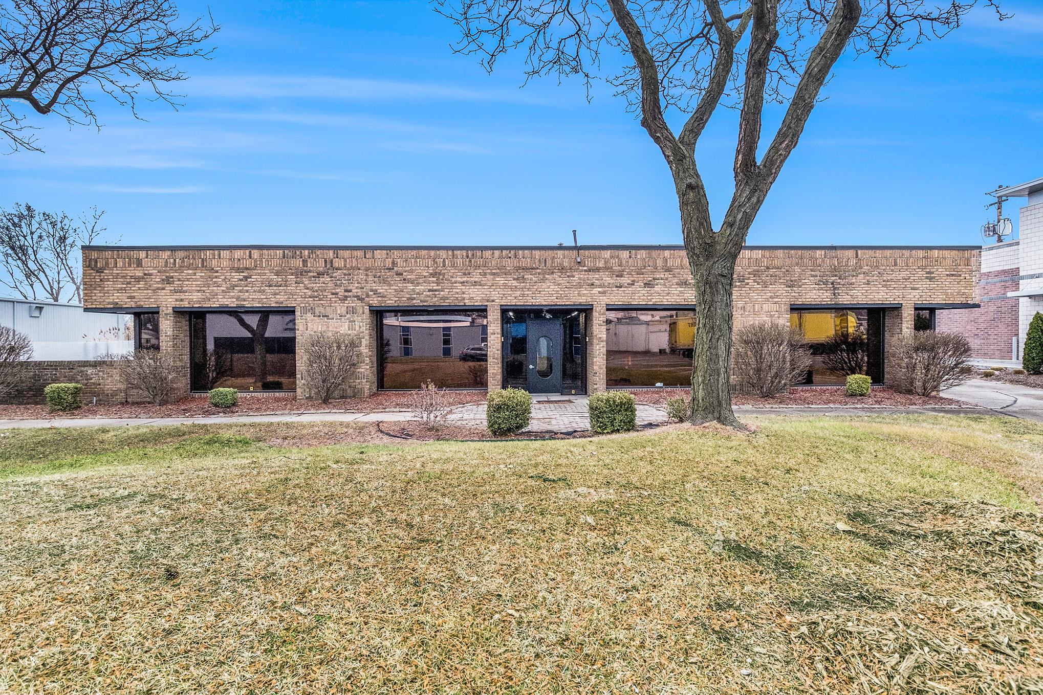 Specialty For Lease — 1040 E Maple Rd, Troy, MI 48083, USA | United ...