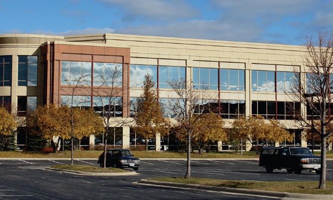 Office For Sale and Lease — 600 Lake Rd, Lake Forest, IL 60045, USA ...