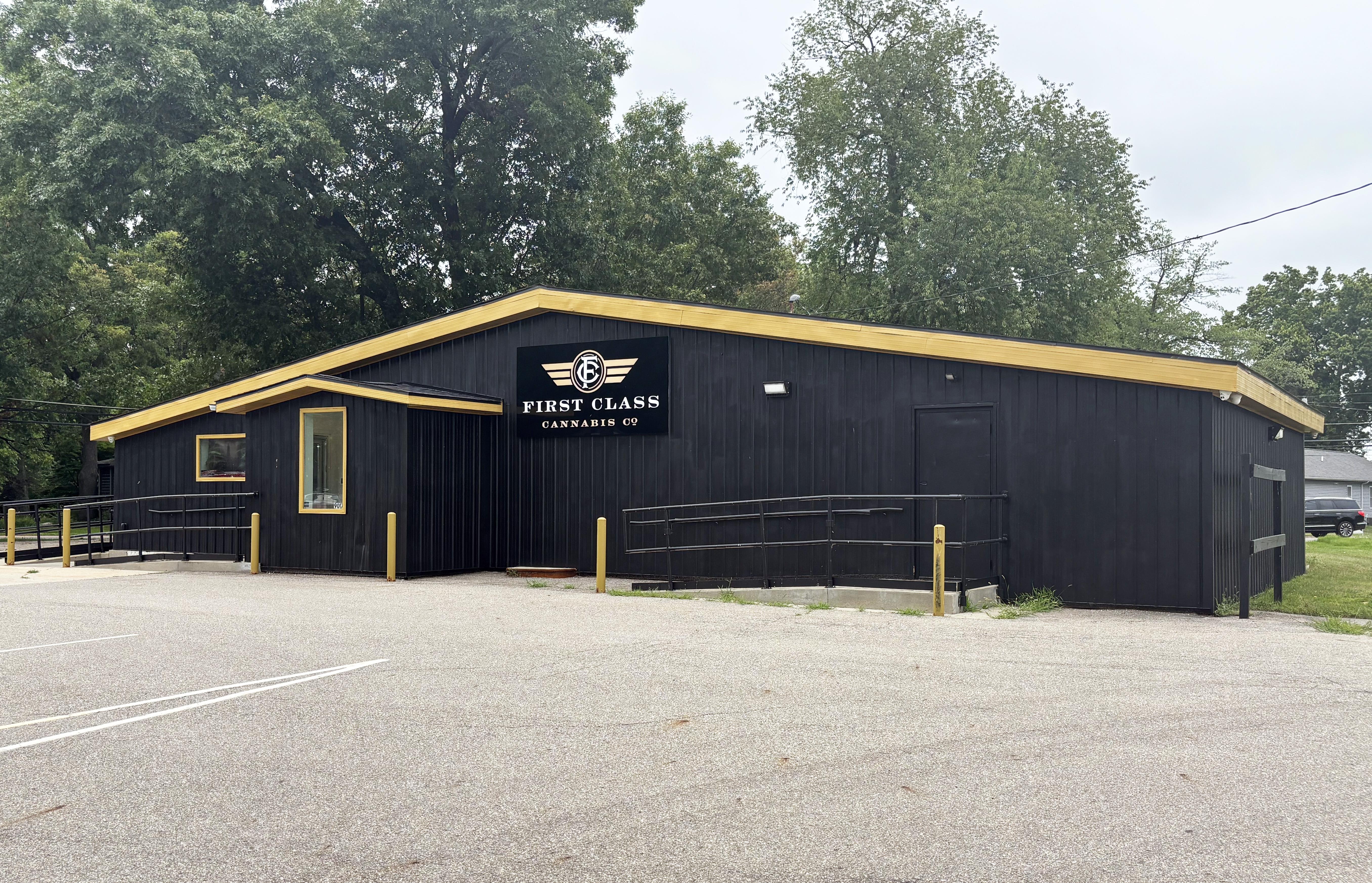 Specialty For Sale and Lease — 9017 S Sprinkle Rd, Portage, MI 49002 ...