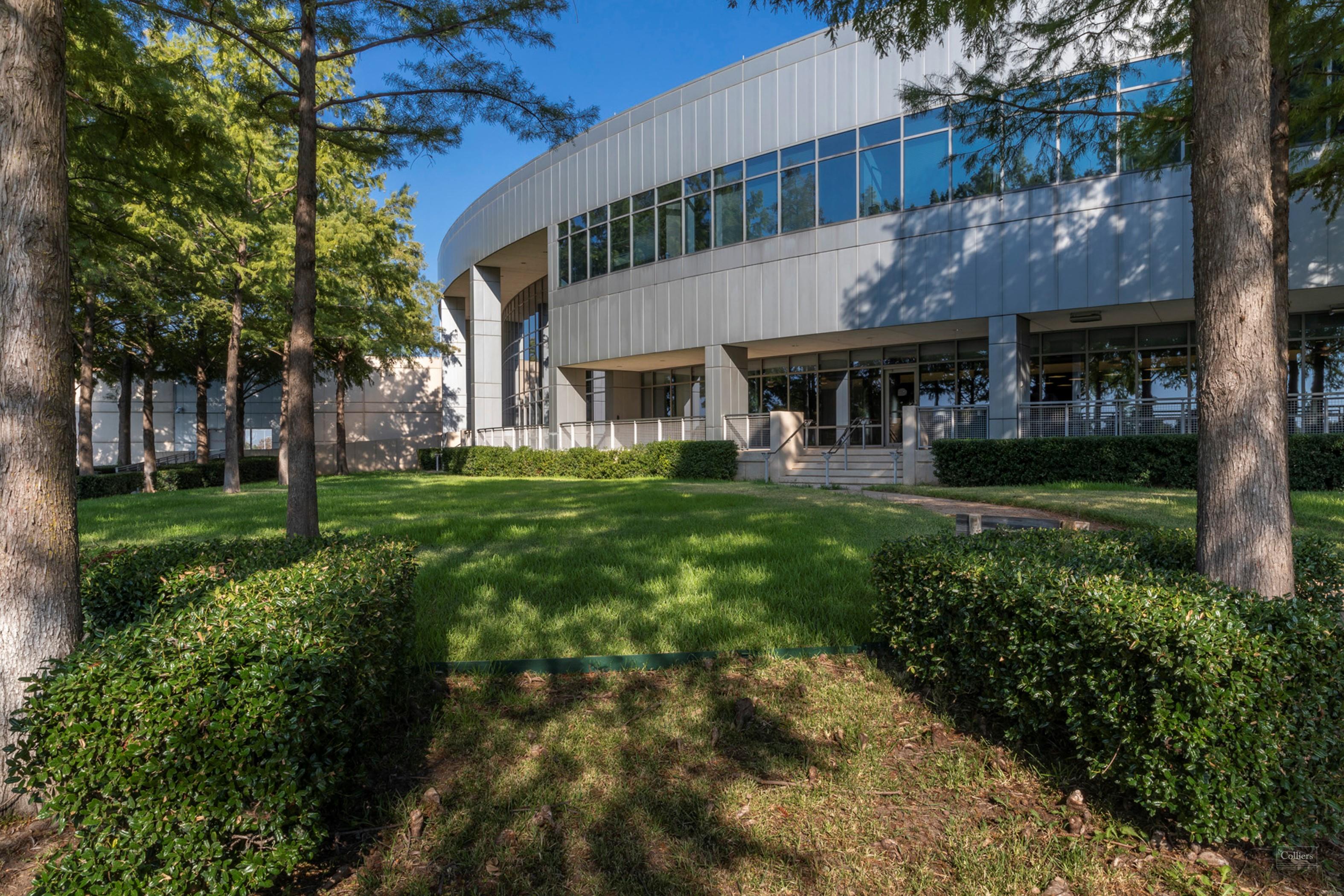 5401 N Beach St, Fort Worth, TX 76137