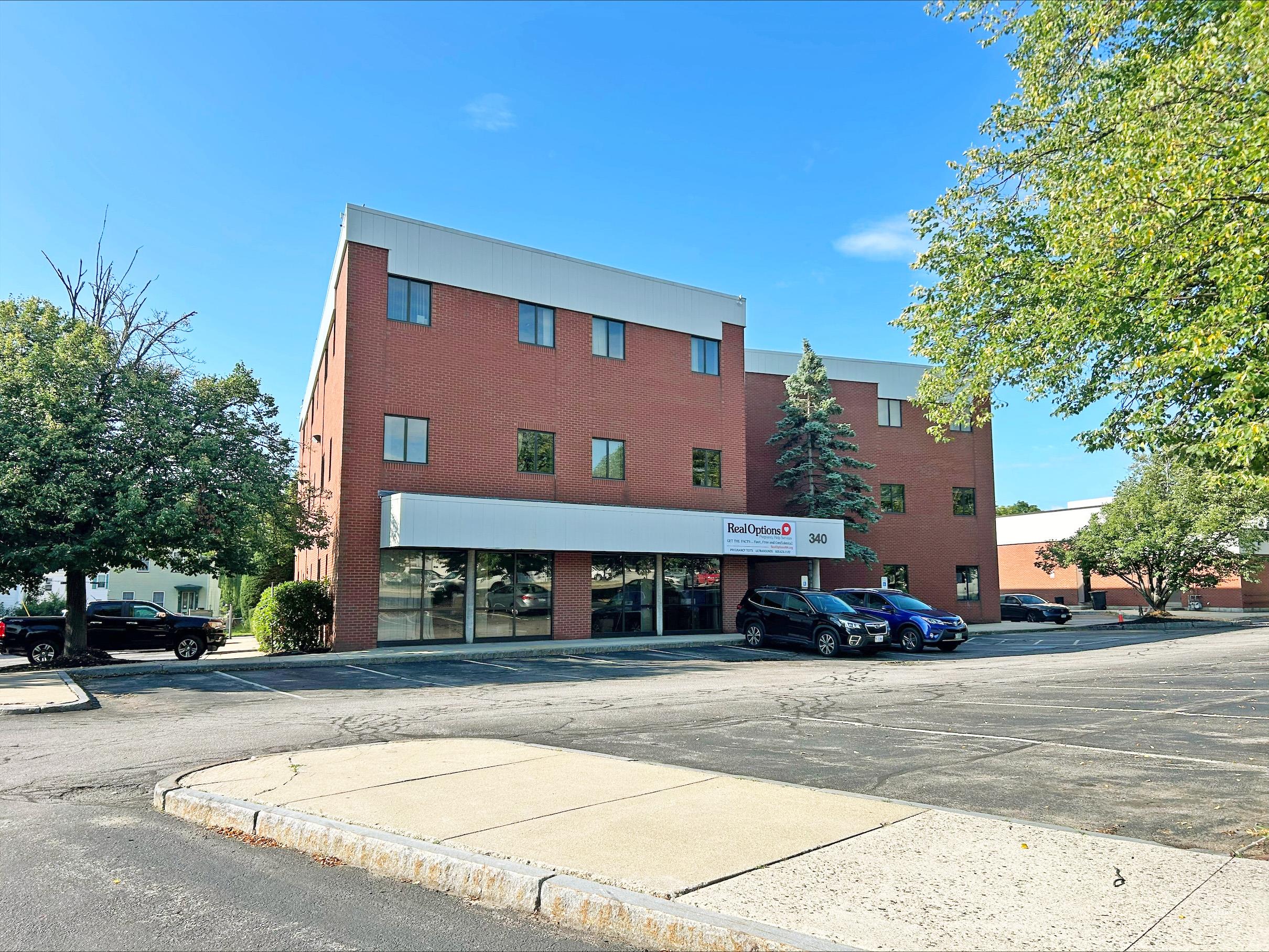 340 Granite St, Manchester, NH 03102