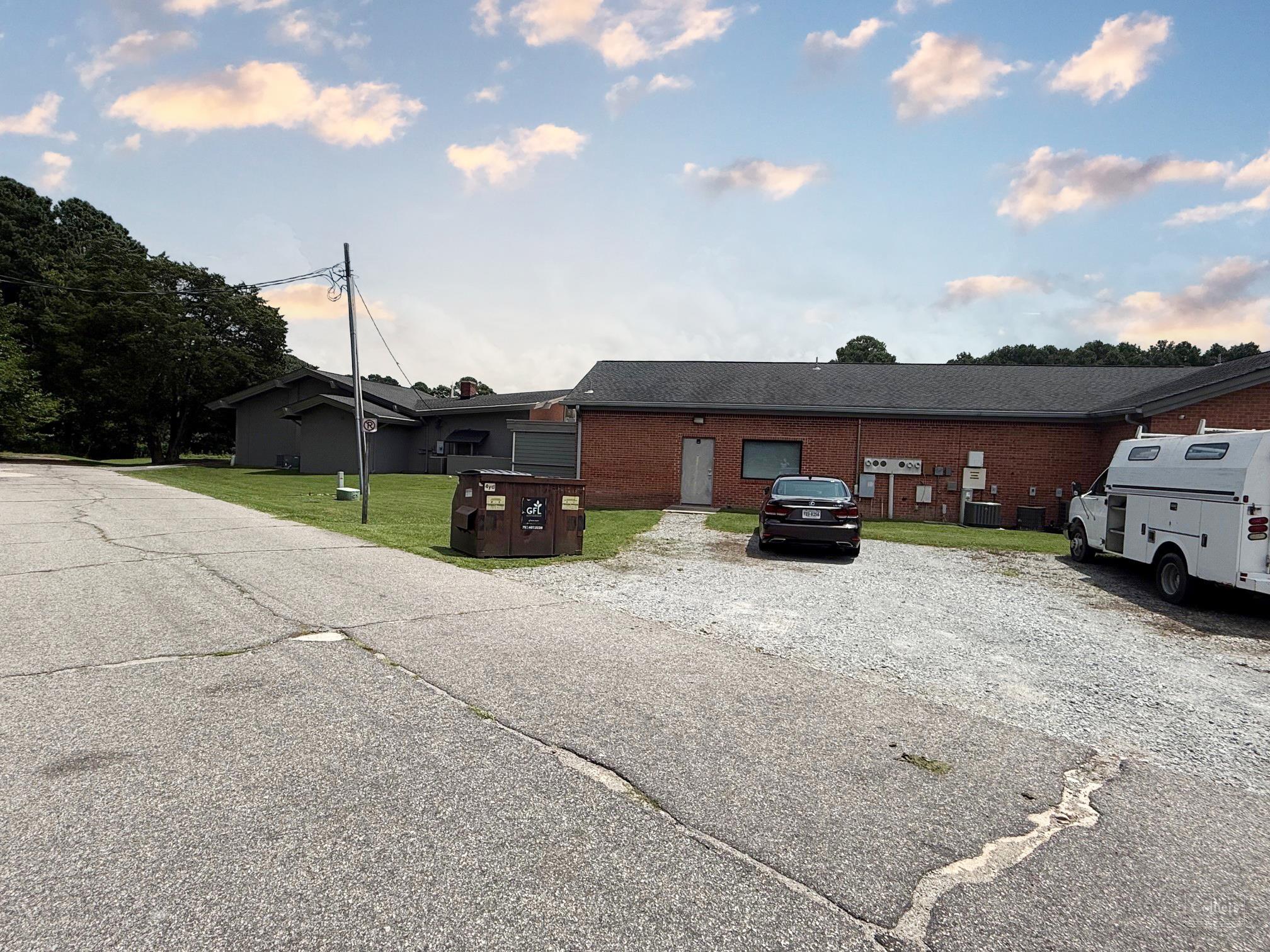 Retail For sale — 2897 Bridge Rd, Suffolk, VA 23435, USA United