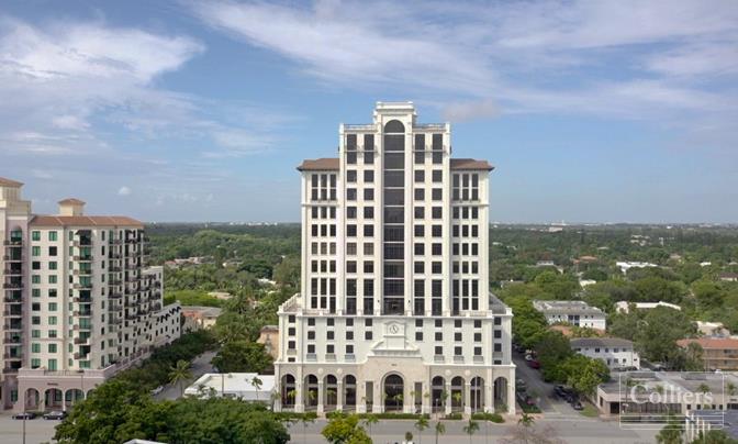 Western Union building in Hialeah, Florida Stock Photo - Alamy