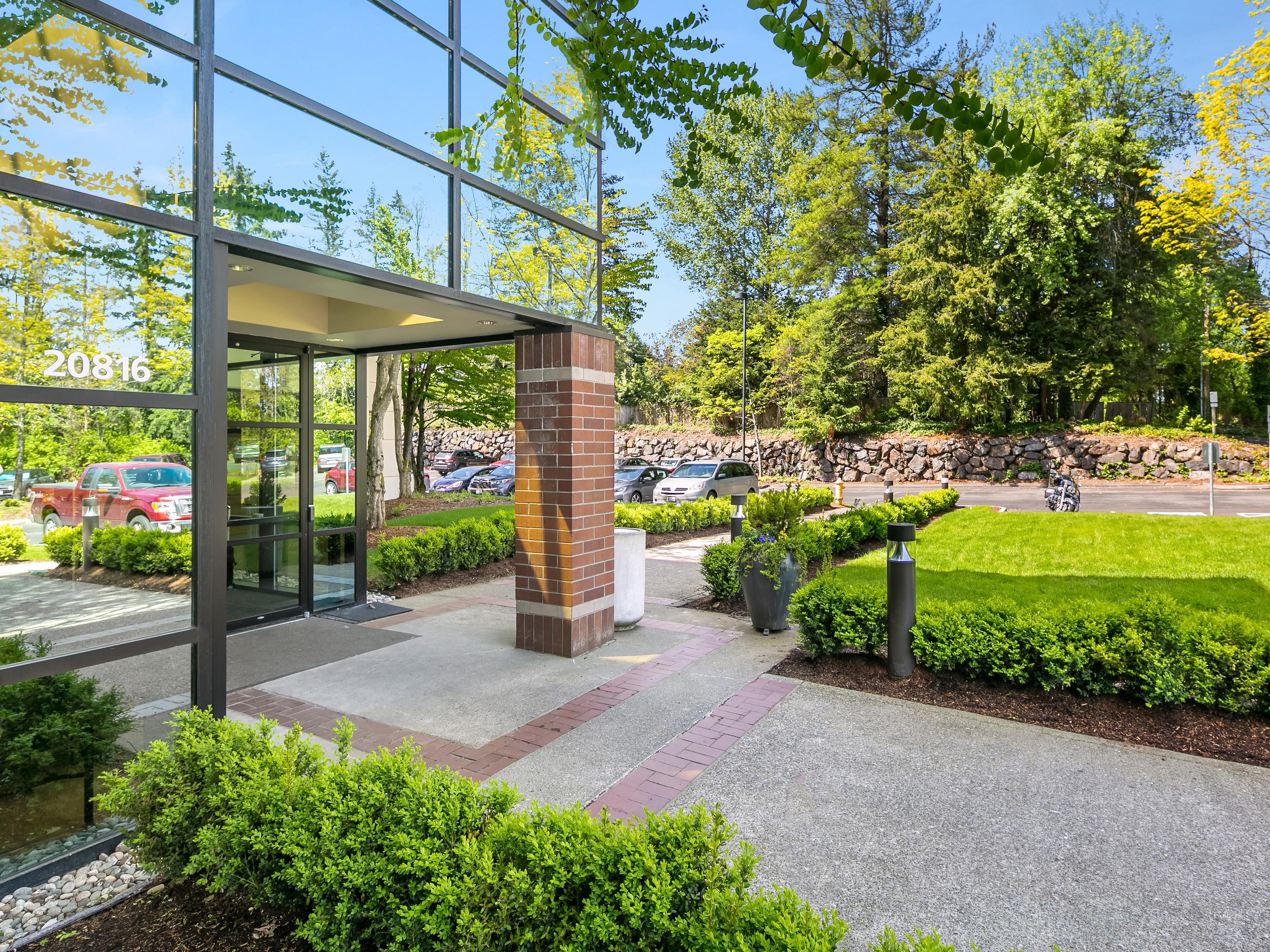 Office For Sale and Lease — 20816 44th Avenue W, Lynnwood