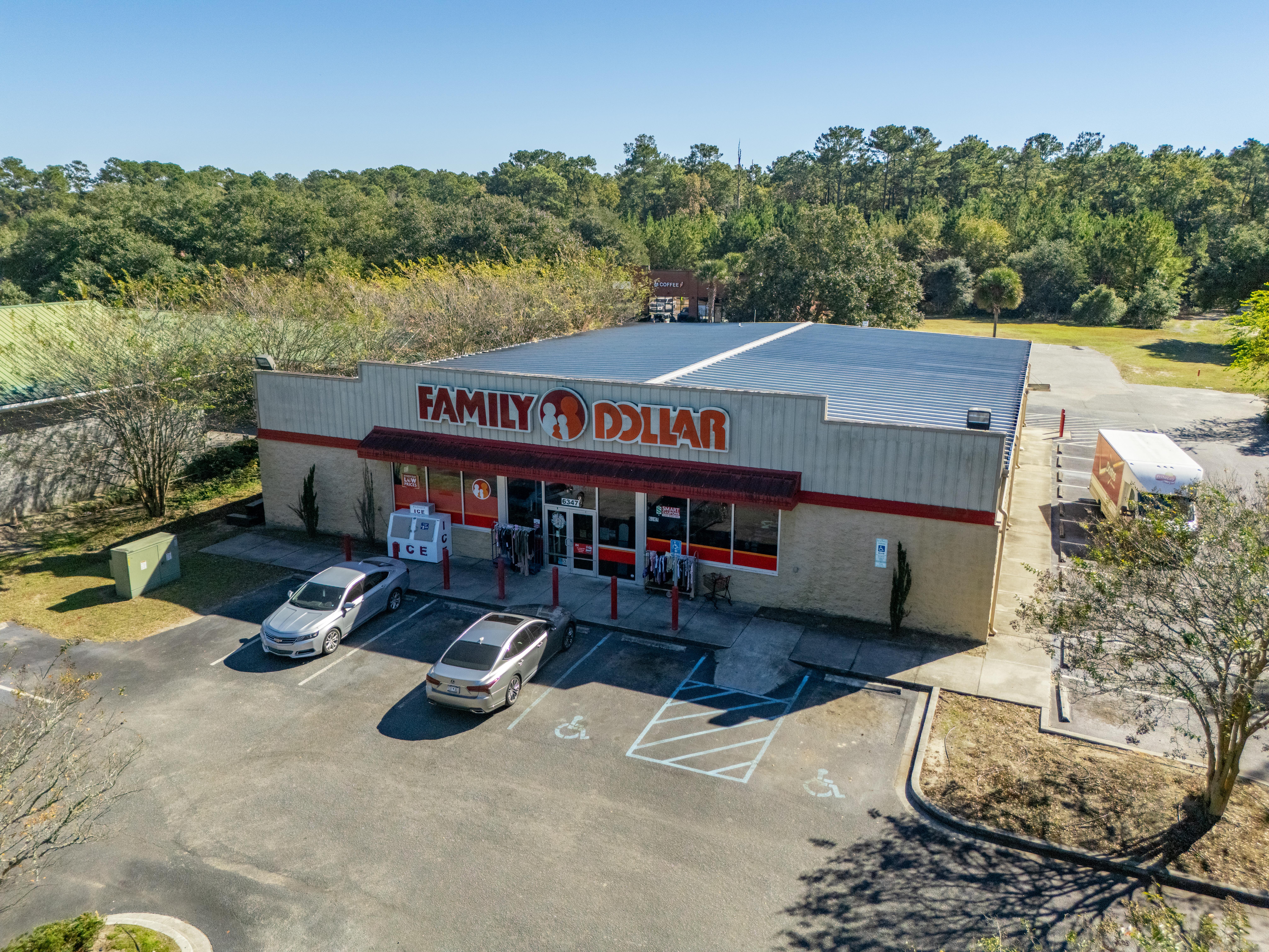 6347 Savannah Hwy, Ravenel, SC 29470