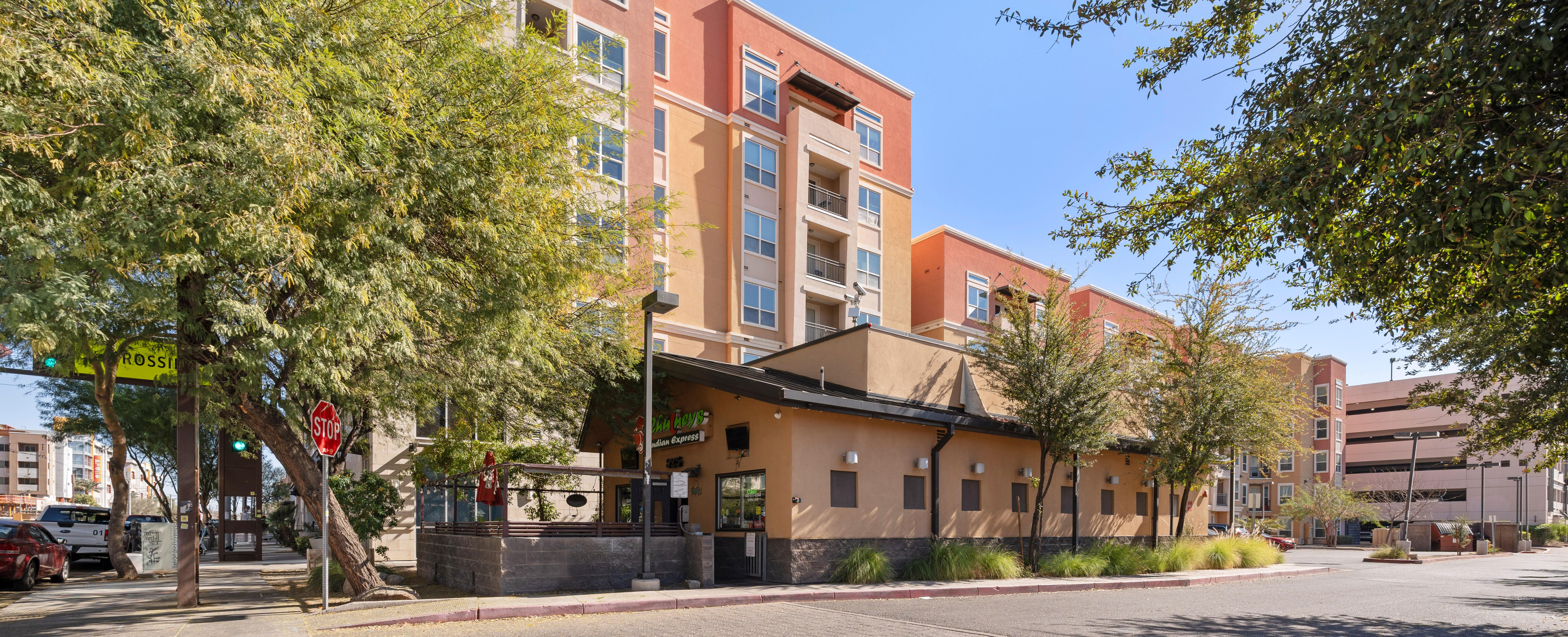 925 E Apache Blvd, Tempe, AZ 85281