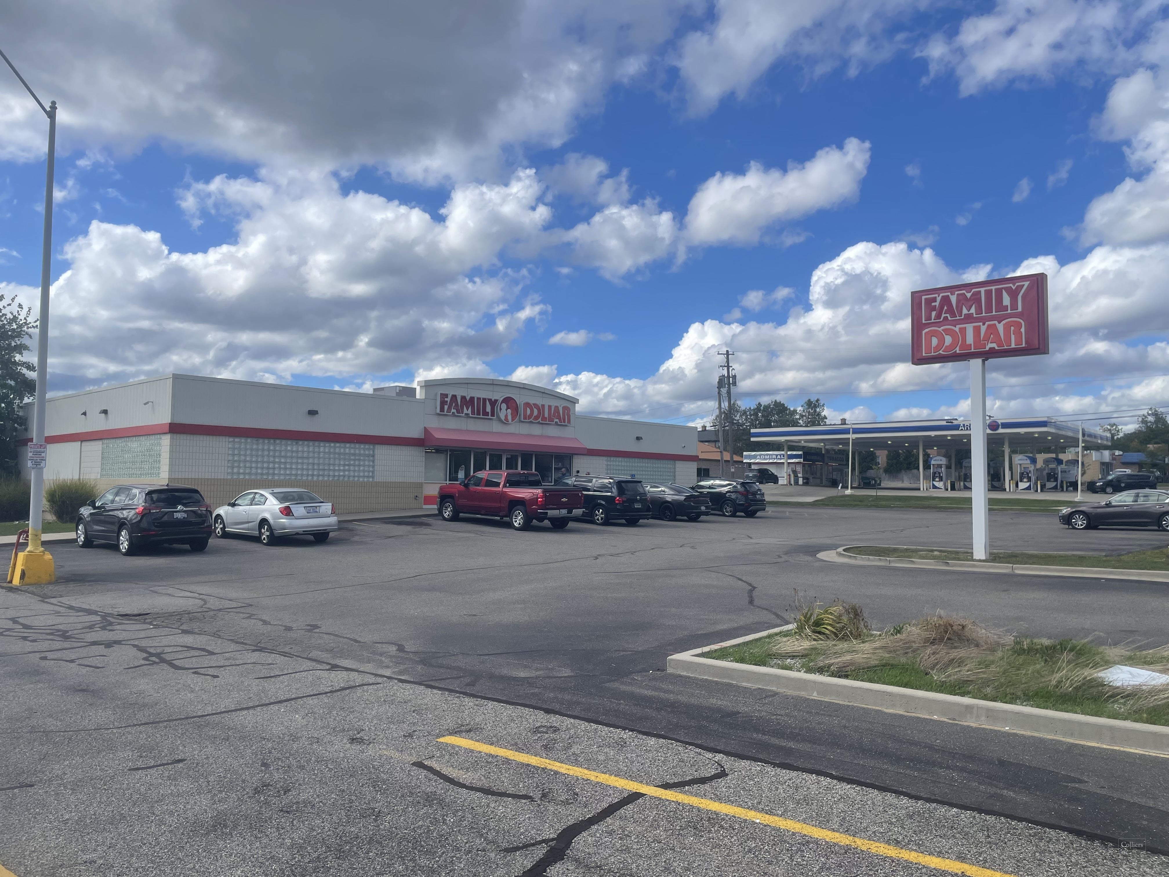 Retail For sale — 4233 Kalamazoo Ave SE, Grand Rapids, MI 49508, USA |  United States