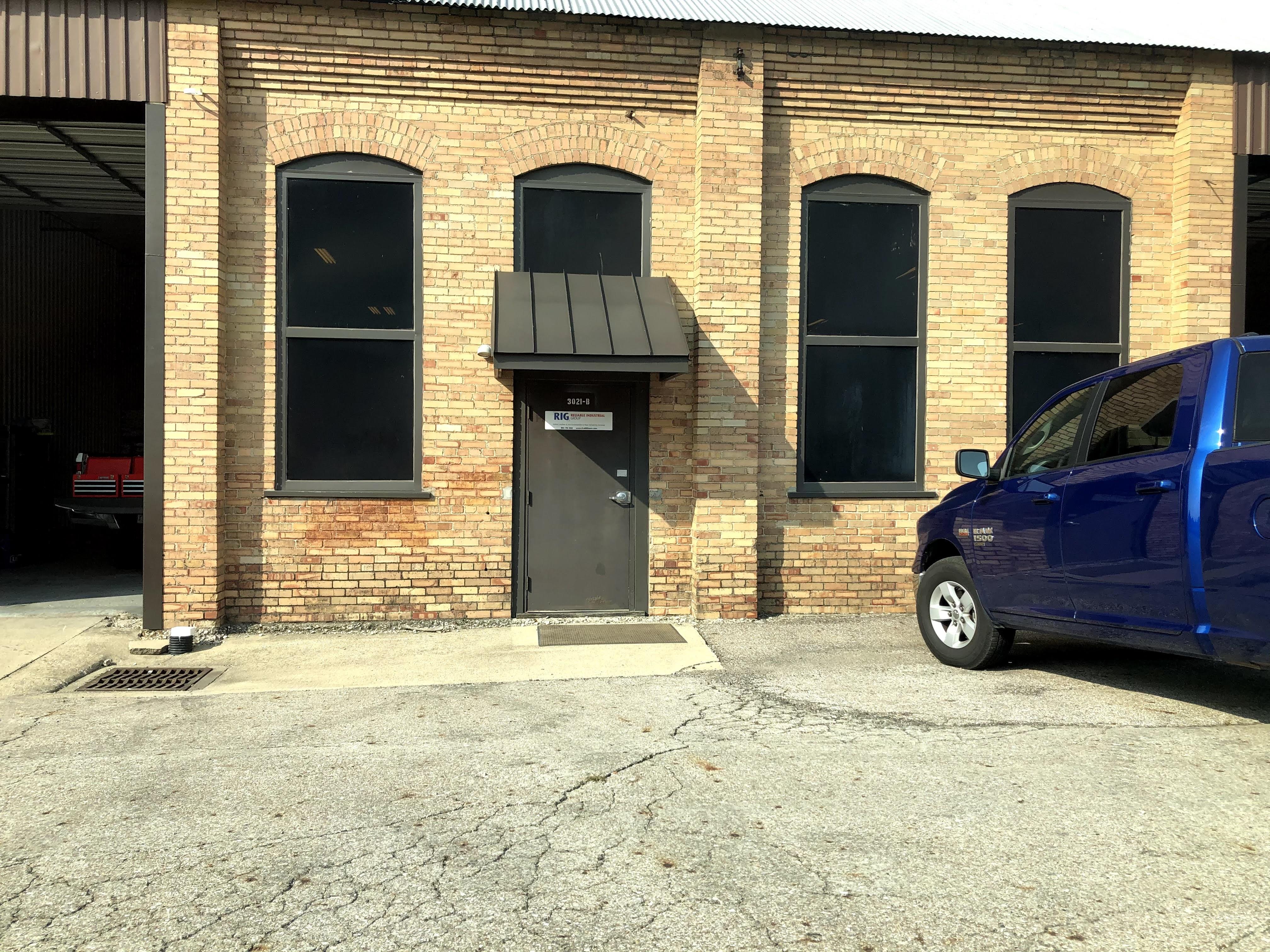 Industrial For Lease — 3021 E 4th Ave - Suite B, Columbus, OH