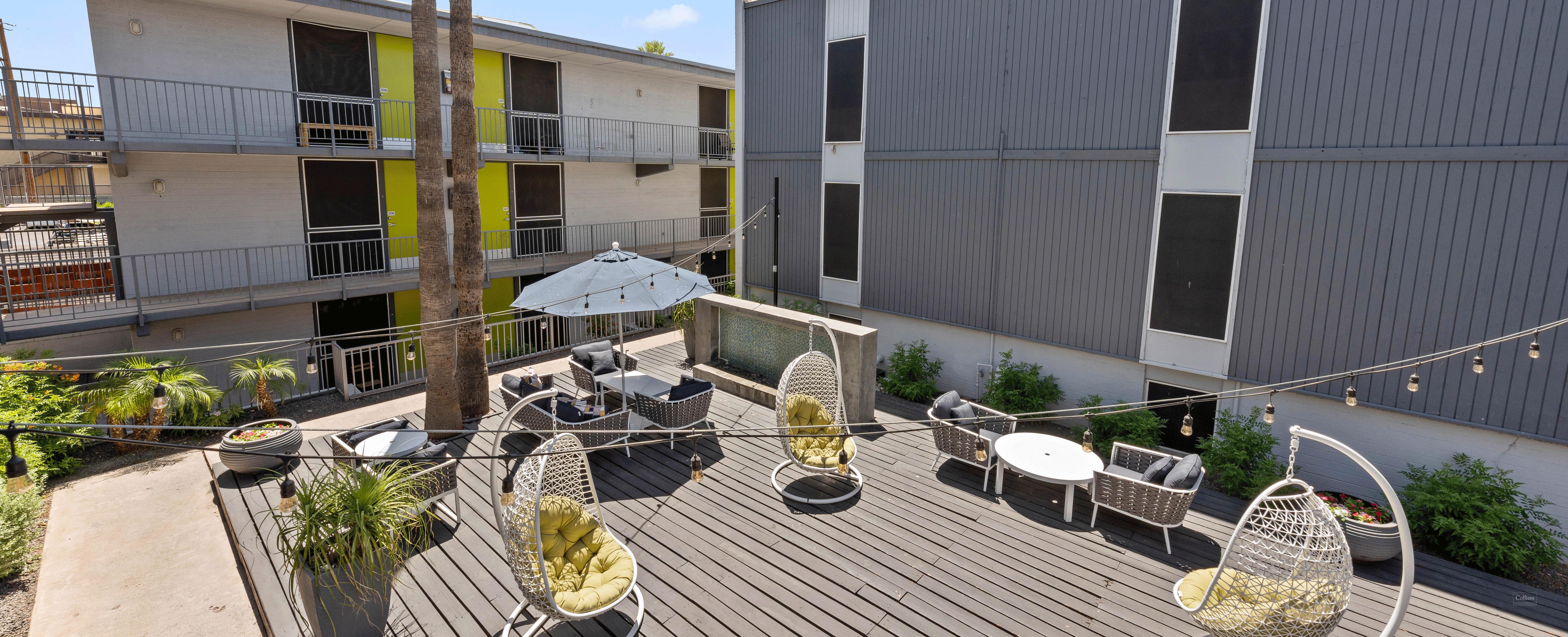 Multifamily For sale — Crosstown Phoenix 1545-1601 W Camelback Rd